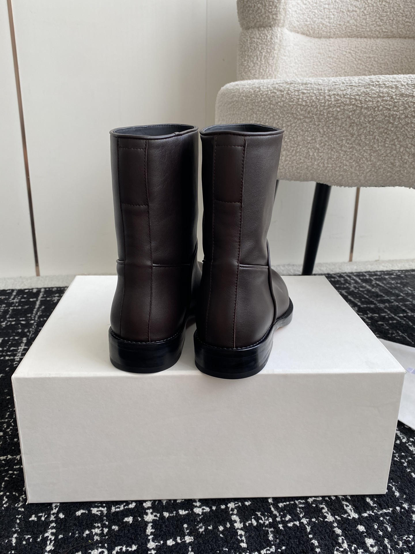 UA The R0w Boot