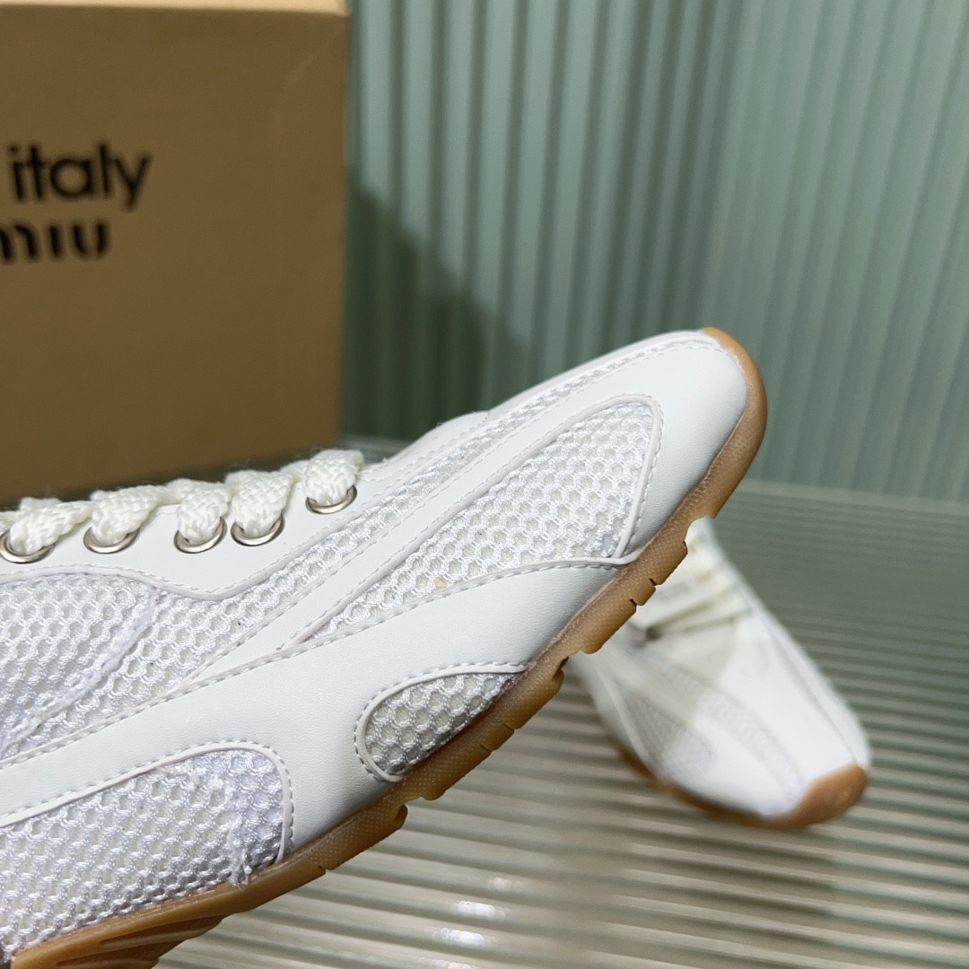 ua m1v m1v x new Ba1an*e sneaker