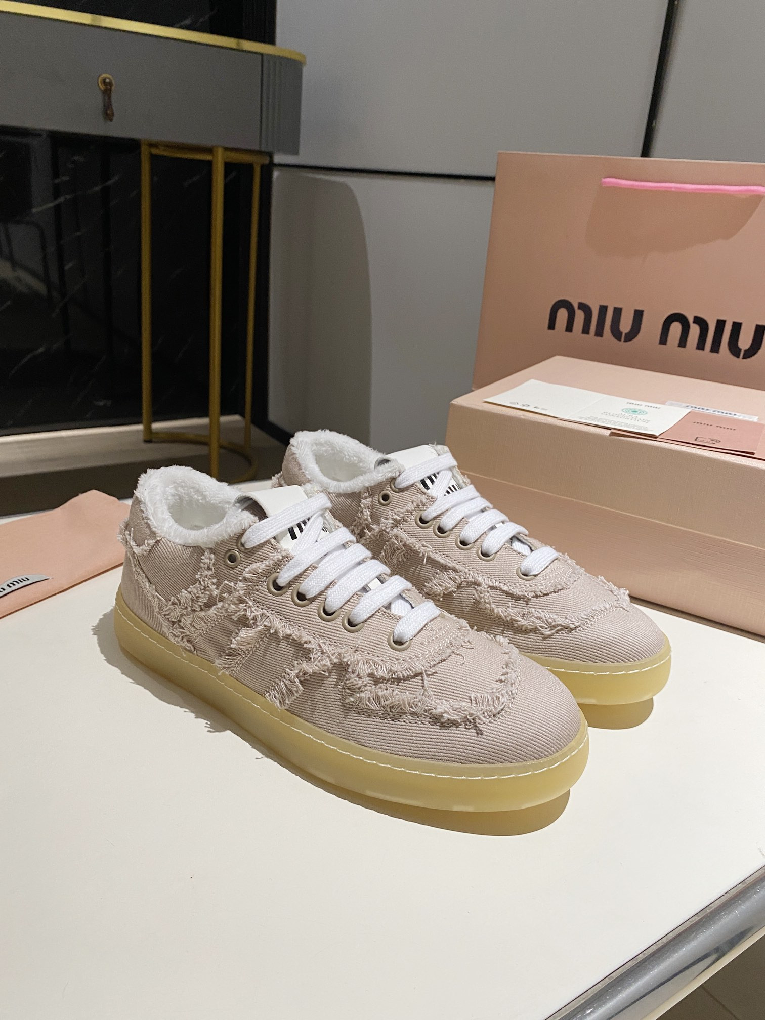 ua M1v M1v sneakers