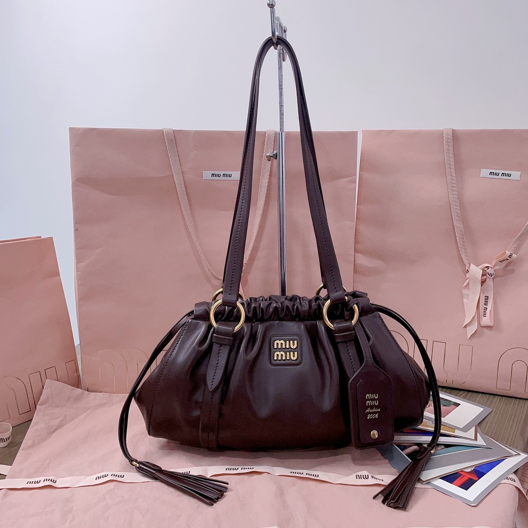 M1v M1v small joie nappa leather bag 16x32x10.5cm