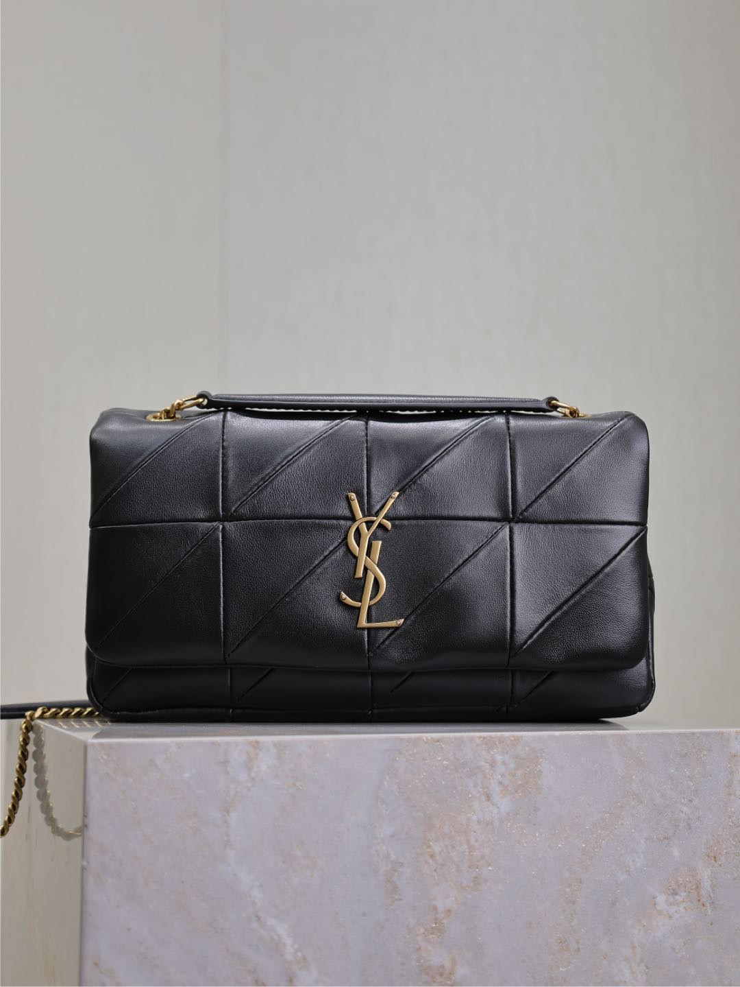 Y51 Jamie Medium  25x15x7.5cm