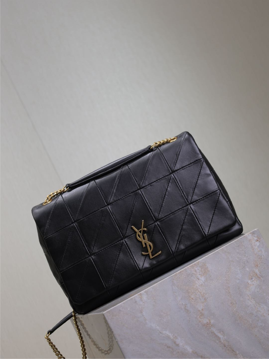 Y51 Jamie Large 33×22×7.5cm