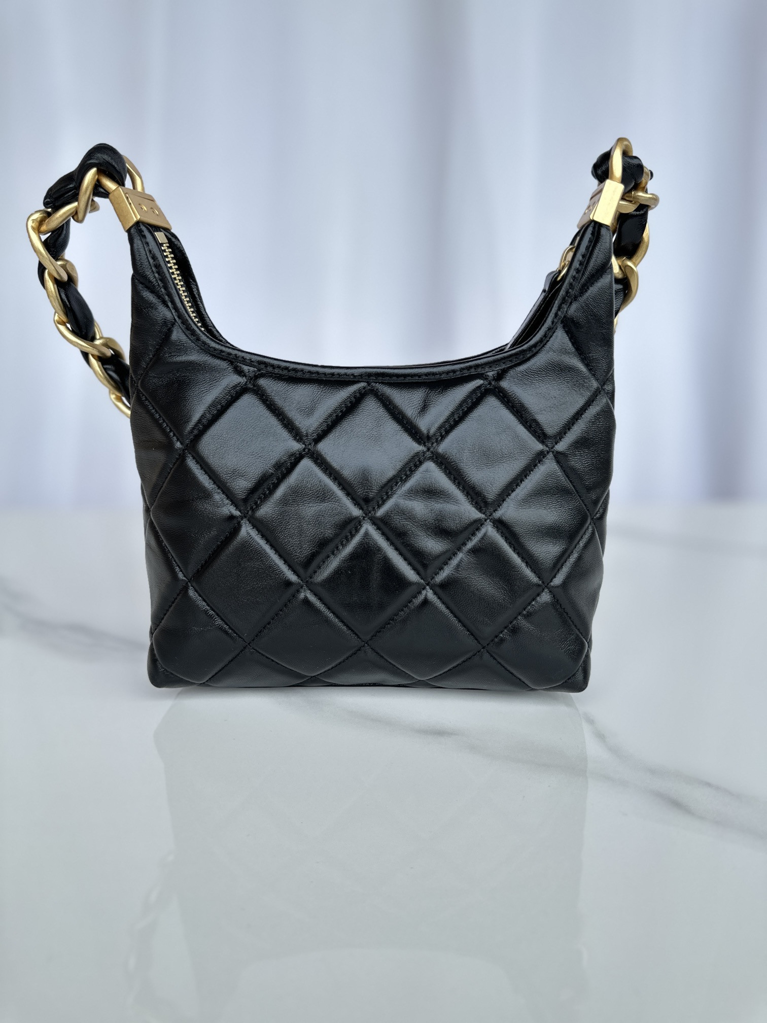 Ch**el Hobo Handbag 22×22×9cm