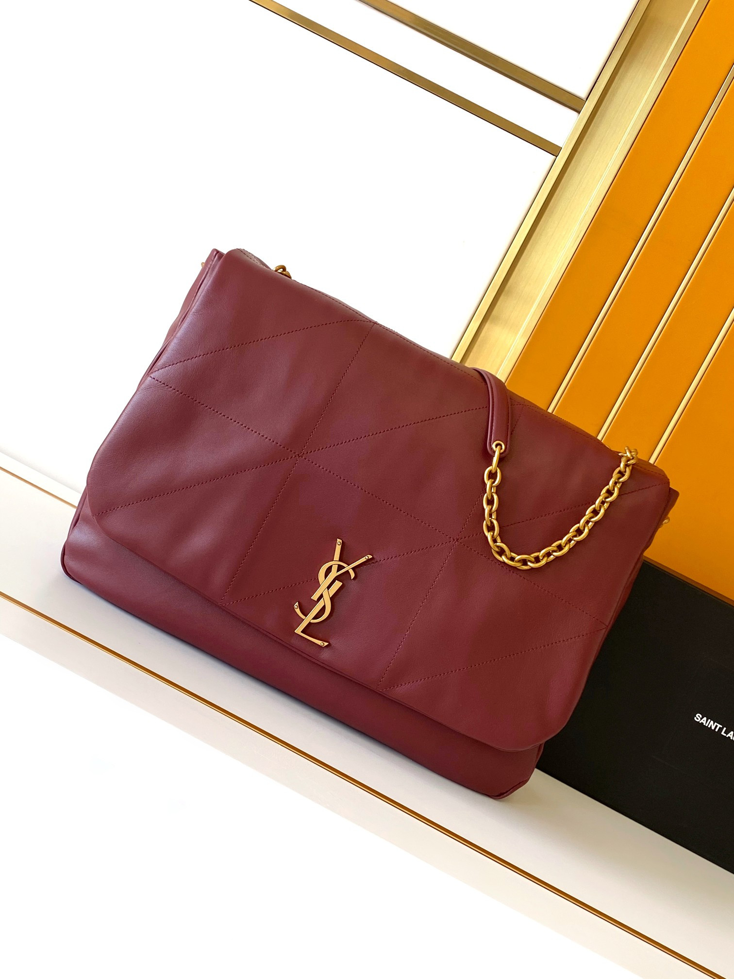 Y51 large jamie 4.3 in lambskin 43x29x9cm