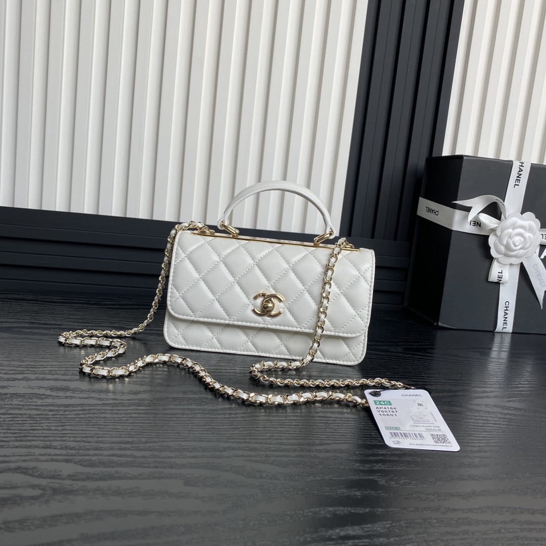 Ch**el 24B trendy cc 18.5x12x4cm