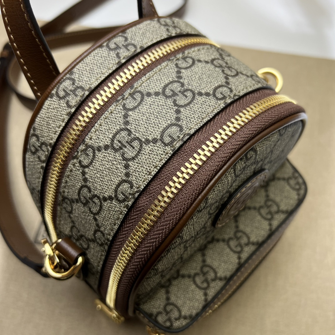 Gvc*1 backpacks 15x19x8cm