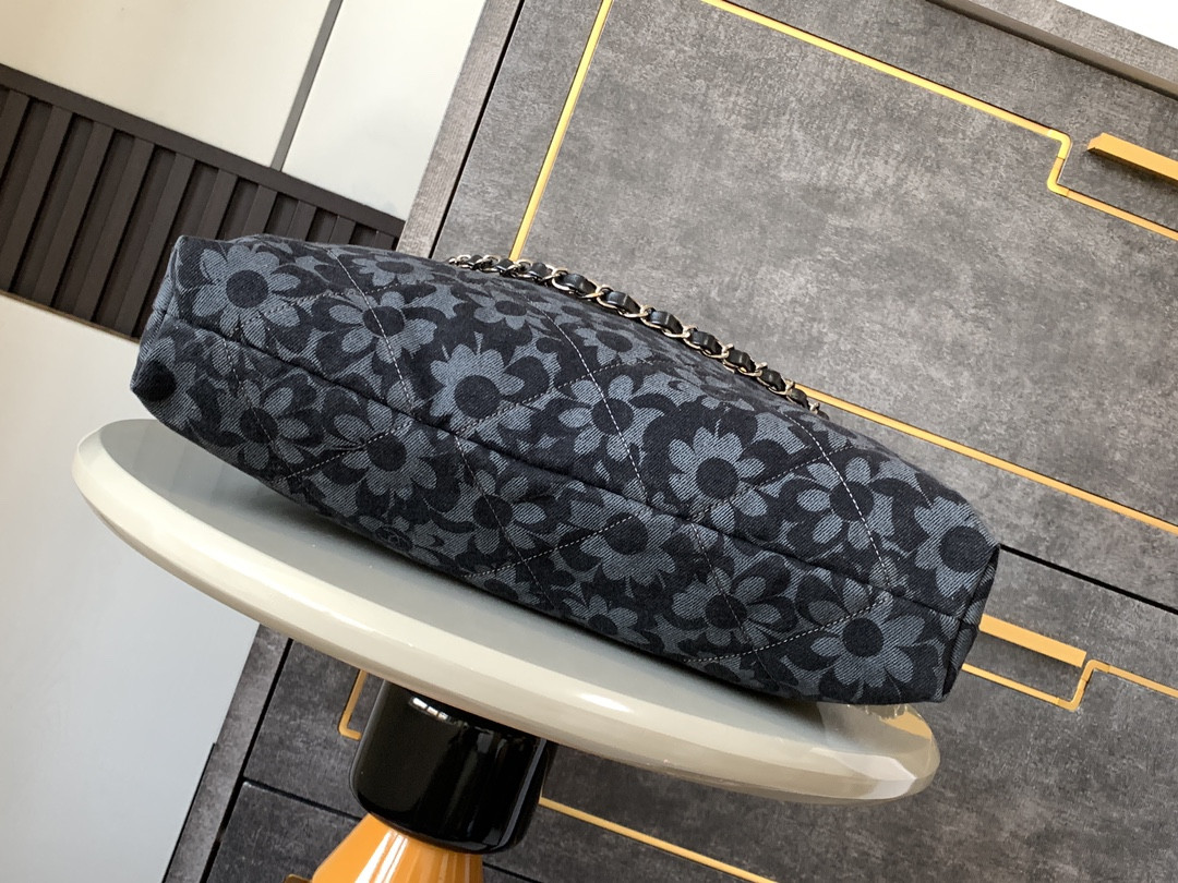 Ch**el 22 HANDBAG 39×42×8cm