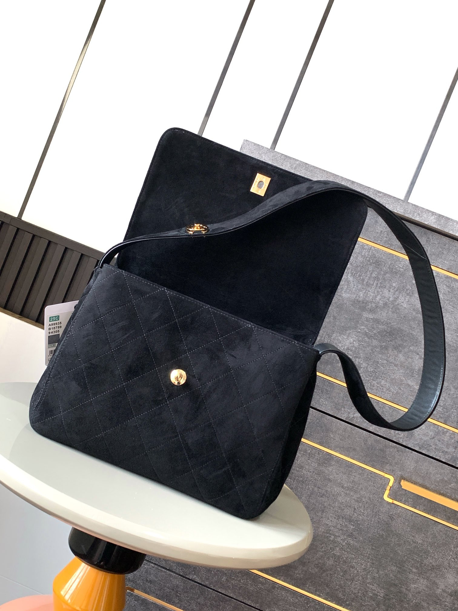 Ch**el Vintage bag 28x12.5x24cm