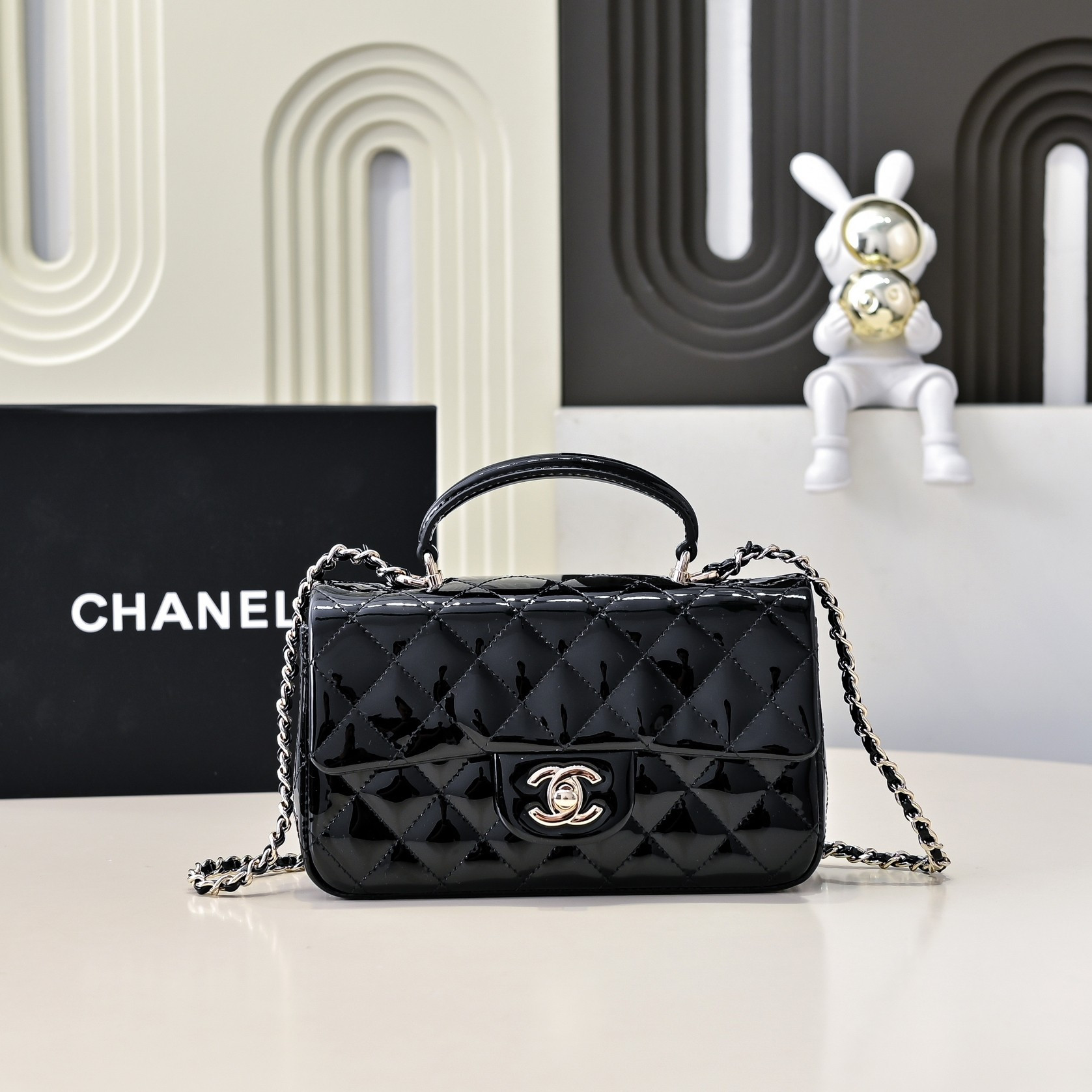 Ch**el Mini Classic Handbag With Top Handle 20x12x6cm
