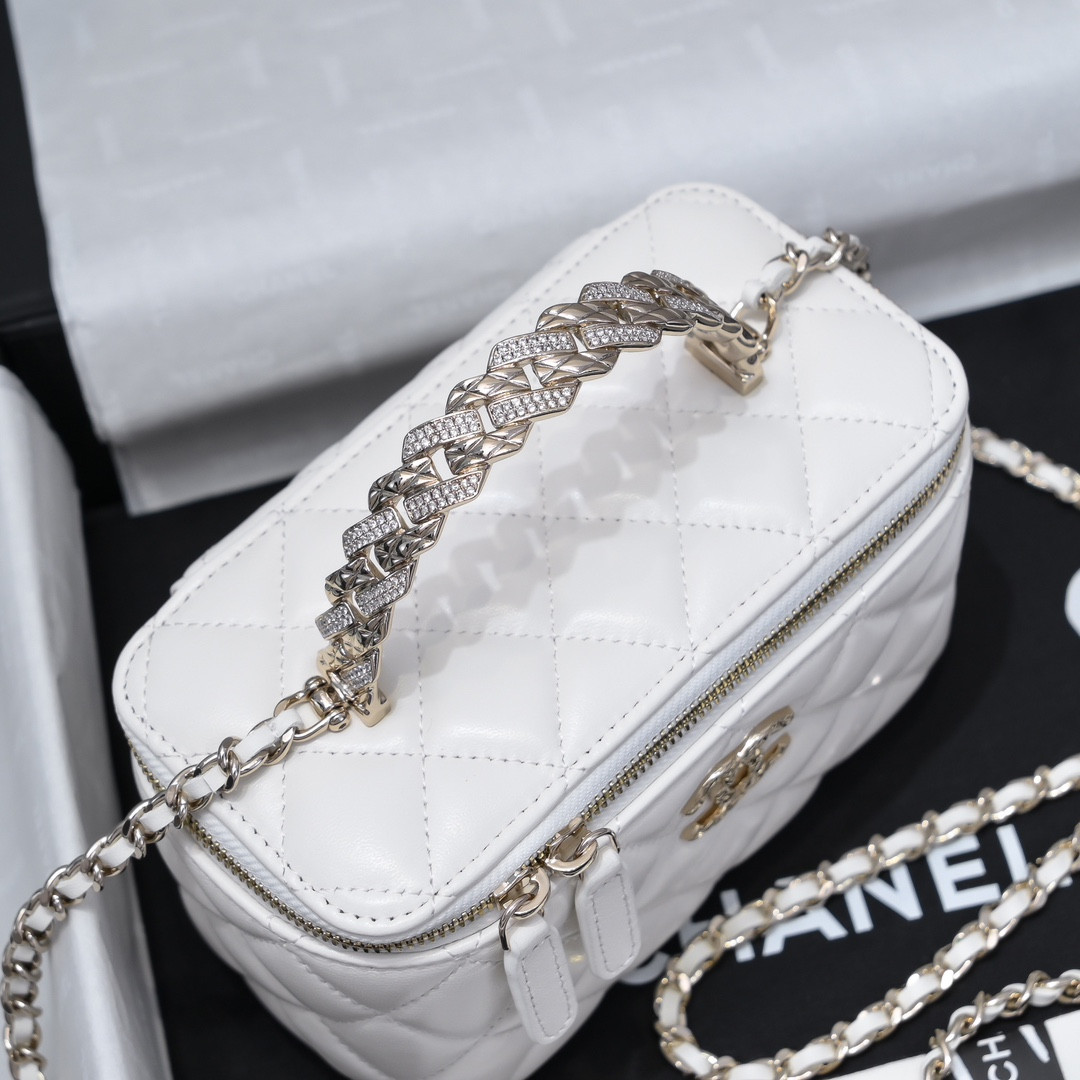 Ch**el Clutch With Chain 10x16x8cm
