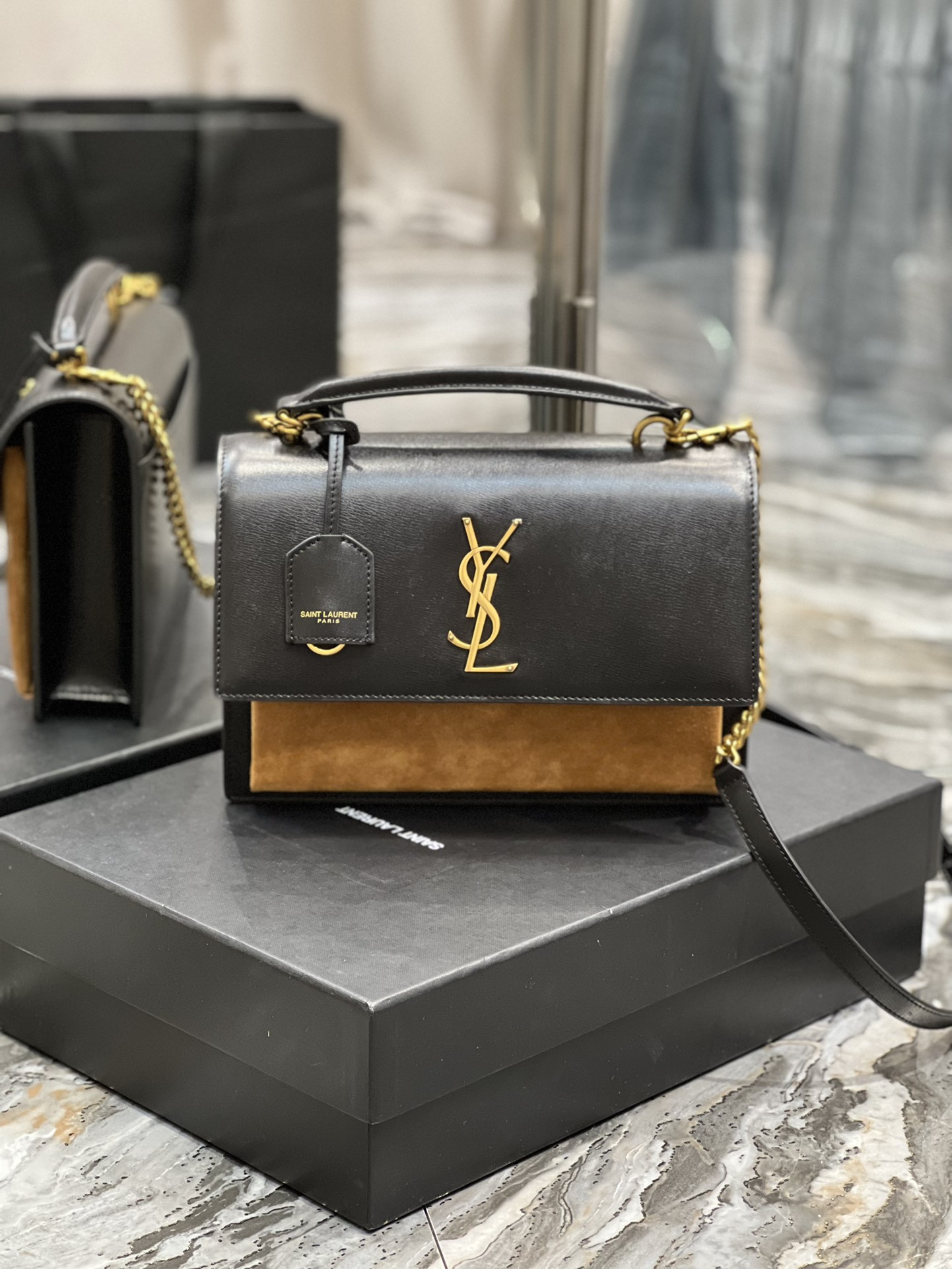 Y51 Sunset medium in smooth leather 25x18x5cm