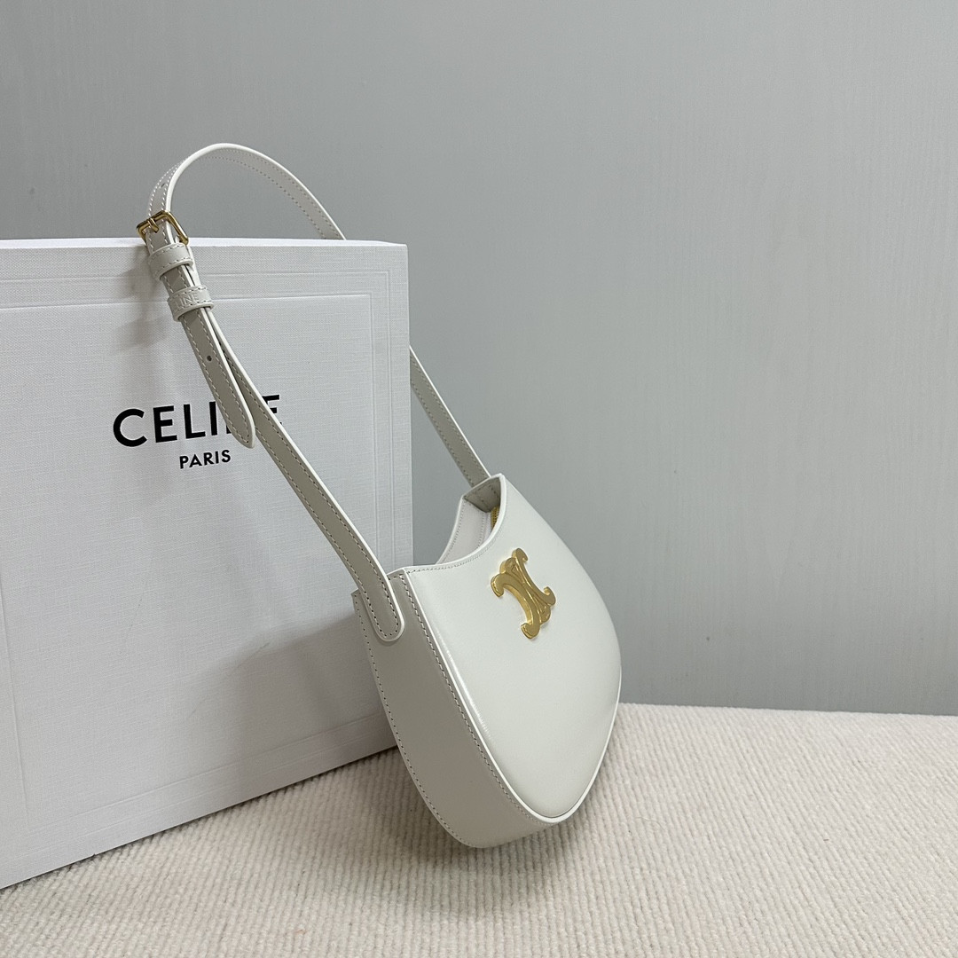 Ce1i*e MEDIUM TILLY BAG in shiny calfskin 22x13.5x4cm