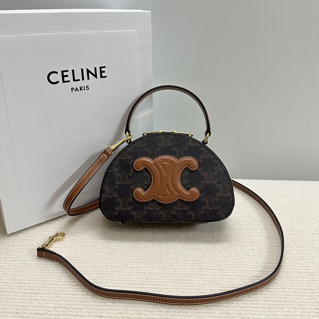 Ce1i*e HALF MOON CASE IN triomphe canvas and calfskin 17.5x12x6cm