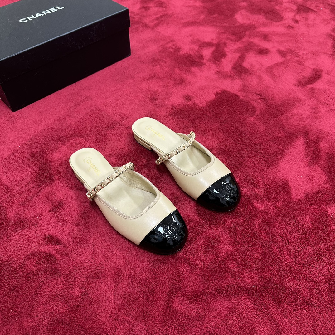 UA Ch**el Princess Shoes