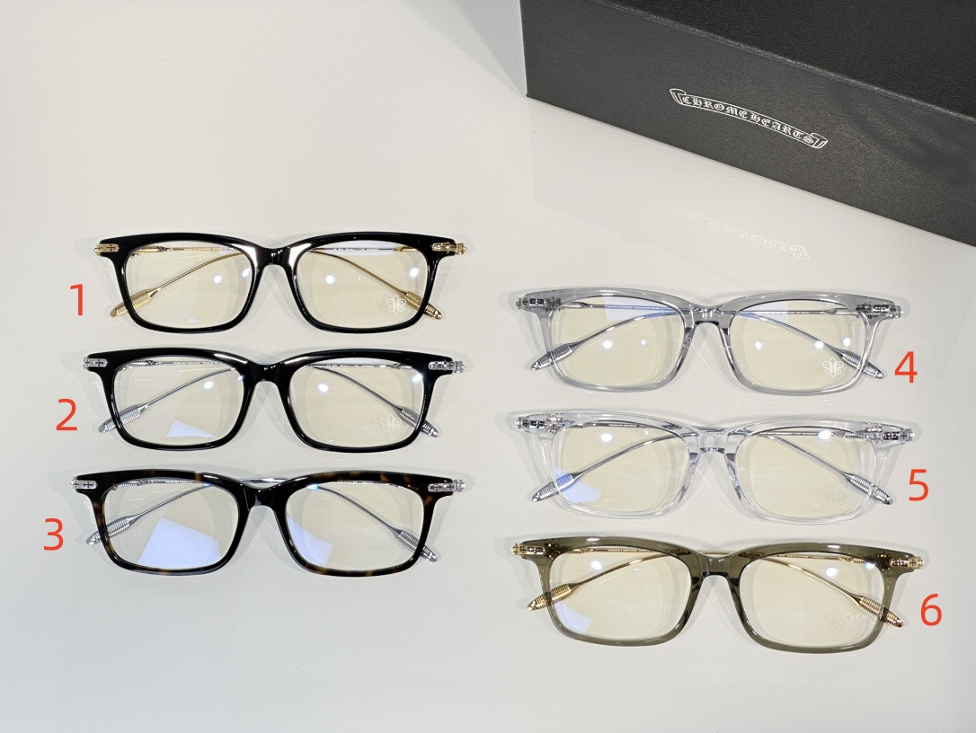 Ch*0me He**ts Glasses CH8237 53-17-149