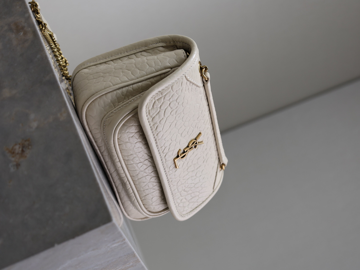 Y51 niki in grained lambskin 828736 22x16.5x12cm