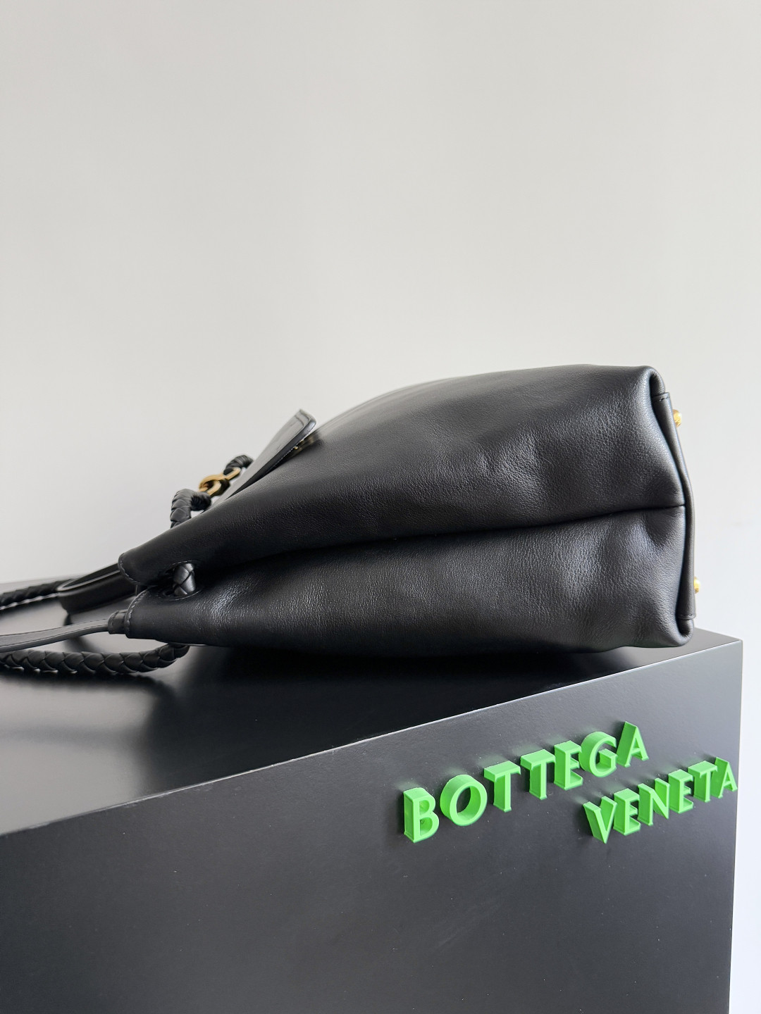 B0tt*ga Ven*ta Large Ciao Ciao 32x41.5x14.5cm