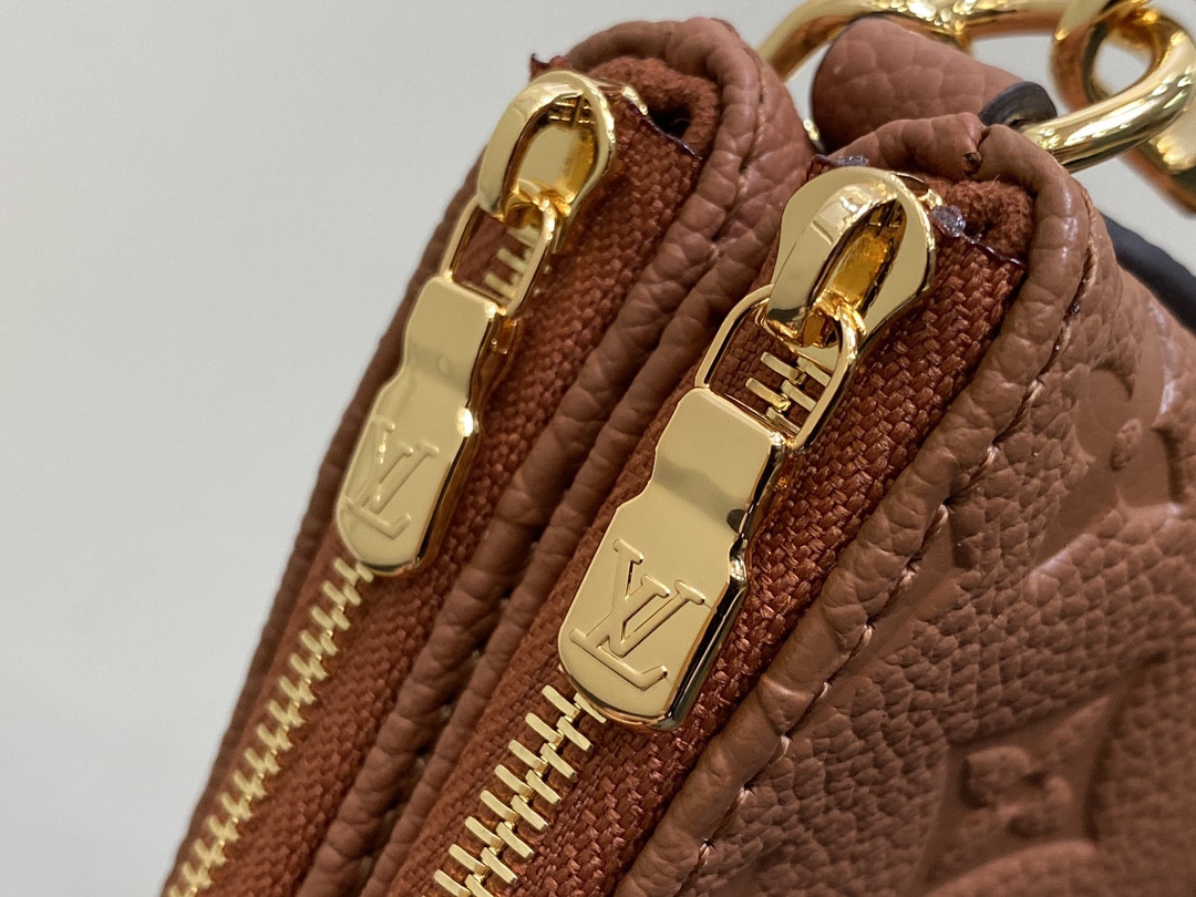 LV Liv Pochette M11916  24.3×13.5×6.5cm