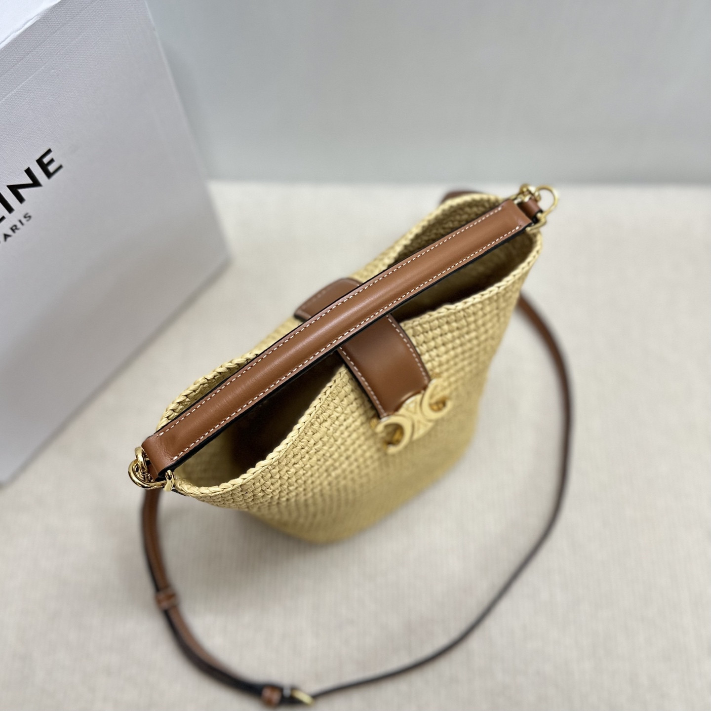 Ce1i*e MINI BUCKET L0visE IN RAFFIA 13.5x16x10cm