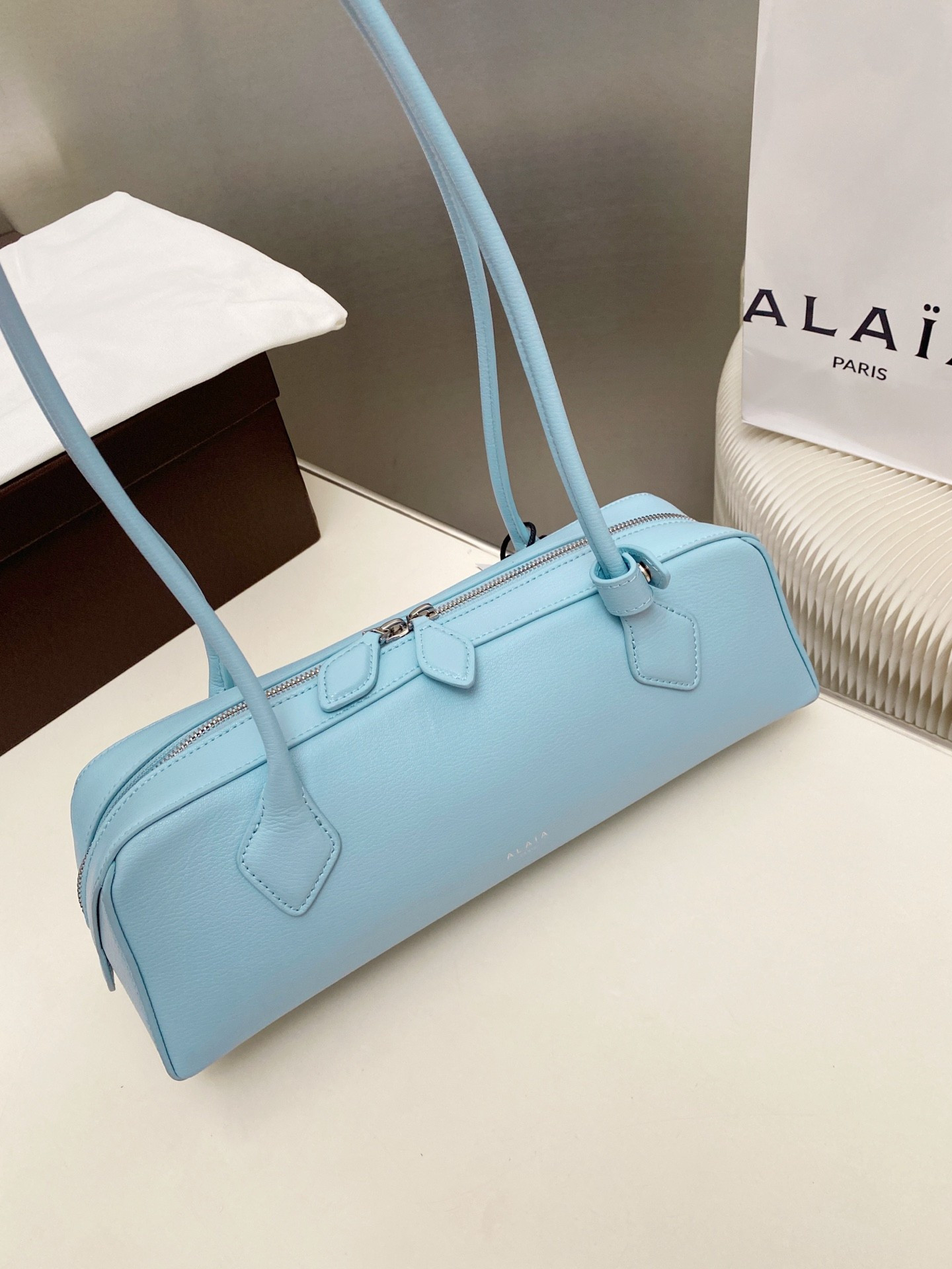 A1a1a LE TECKEL MEDIUM BAG 33x11x10cm