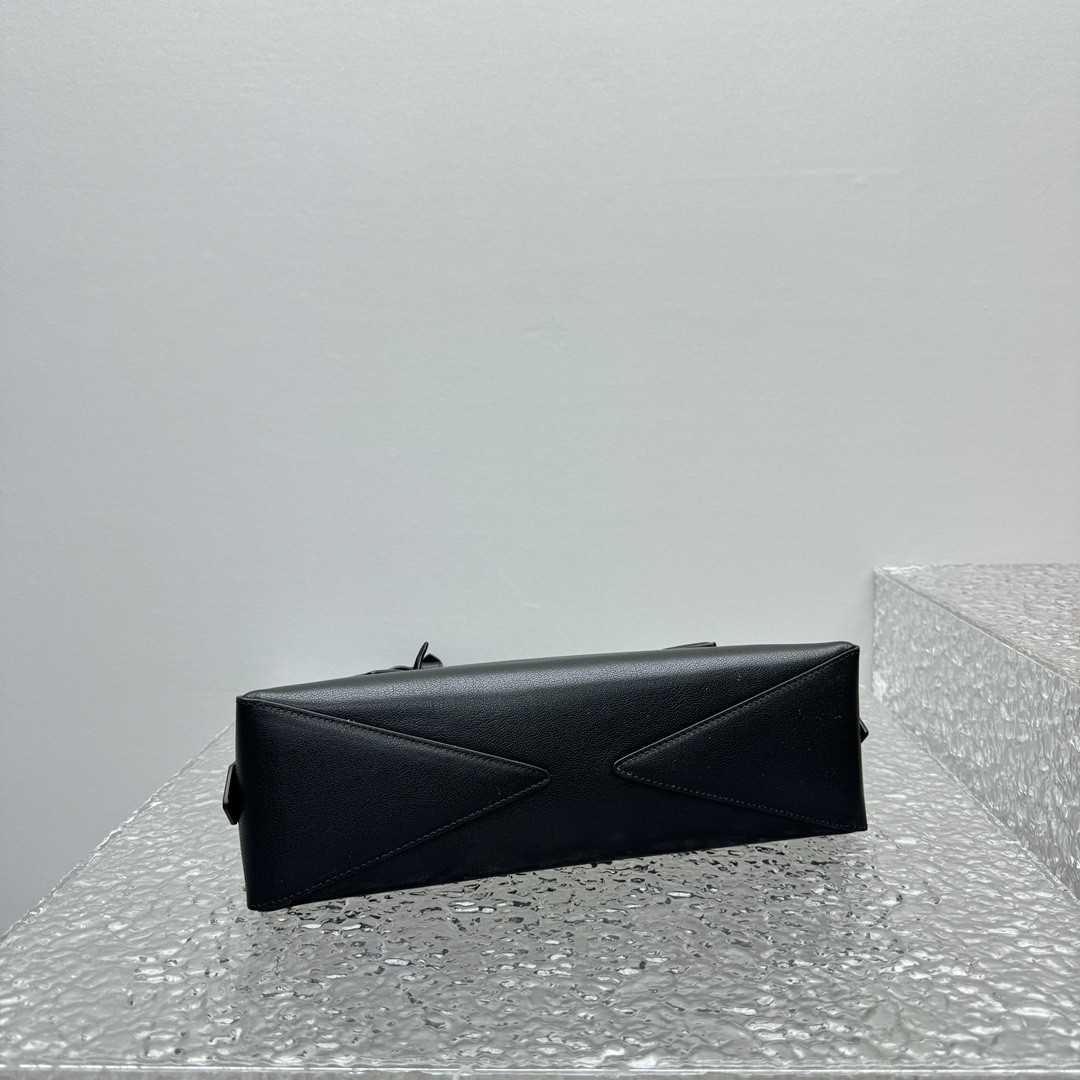 A1a1a LE TECKEL MEDIUM BAG 33x11x10cm