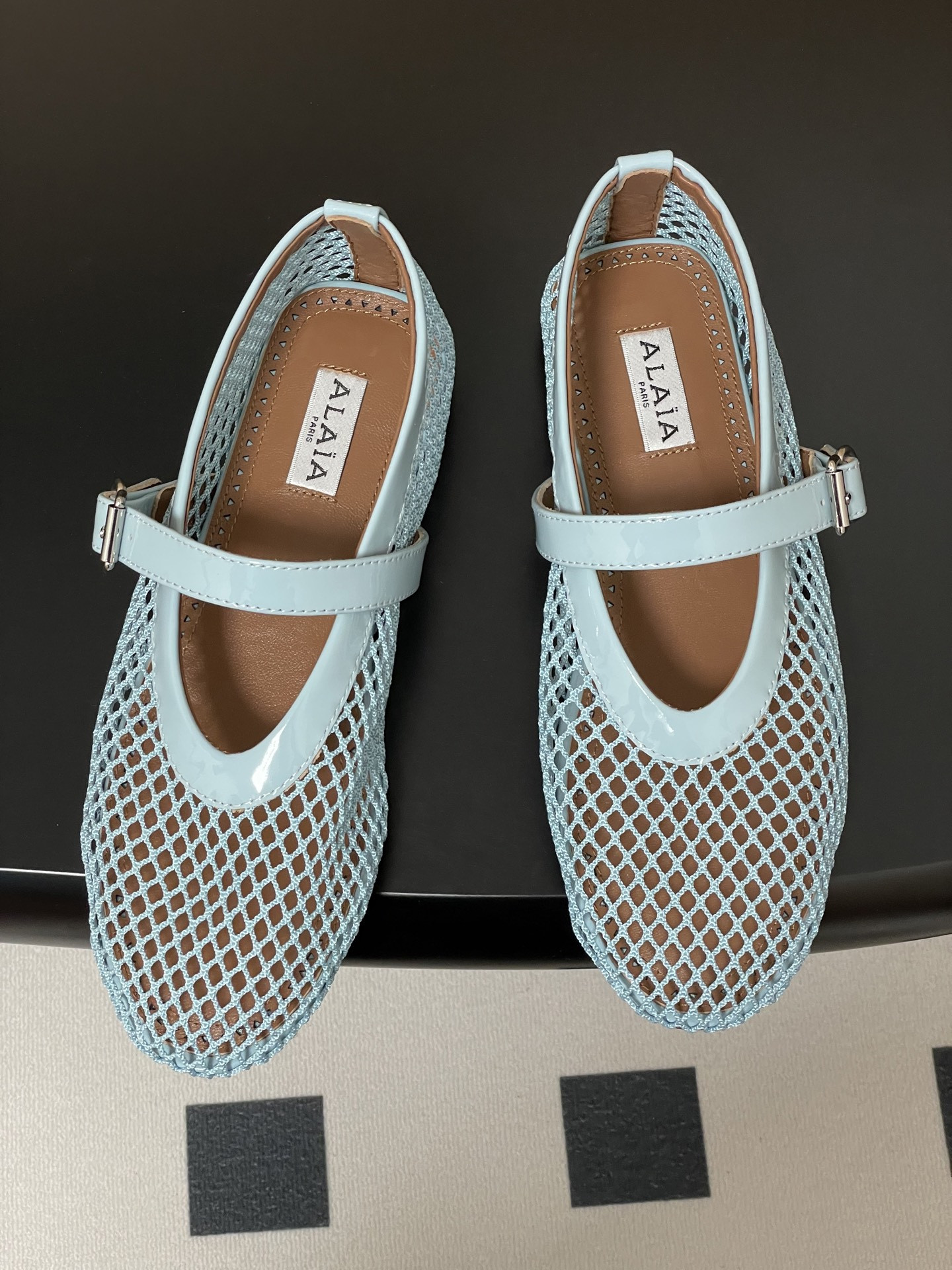 UA A1a1a BALLET FLATS IN FISHNET