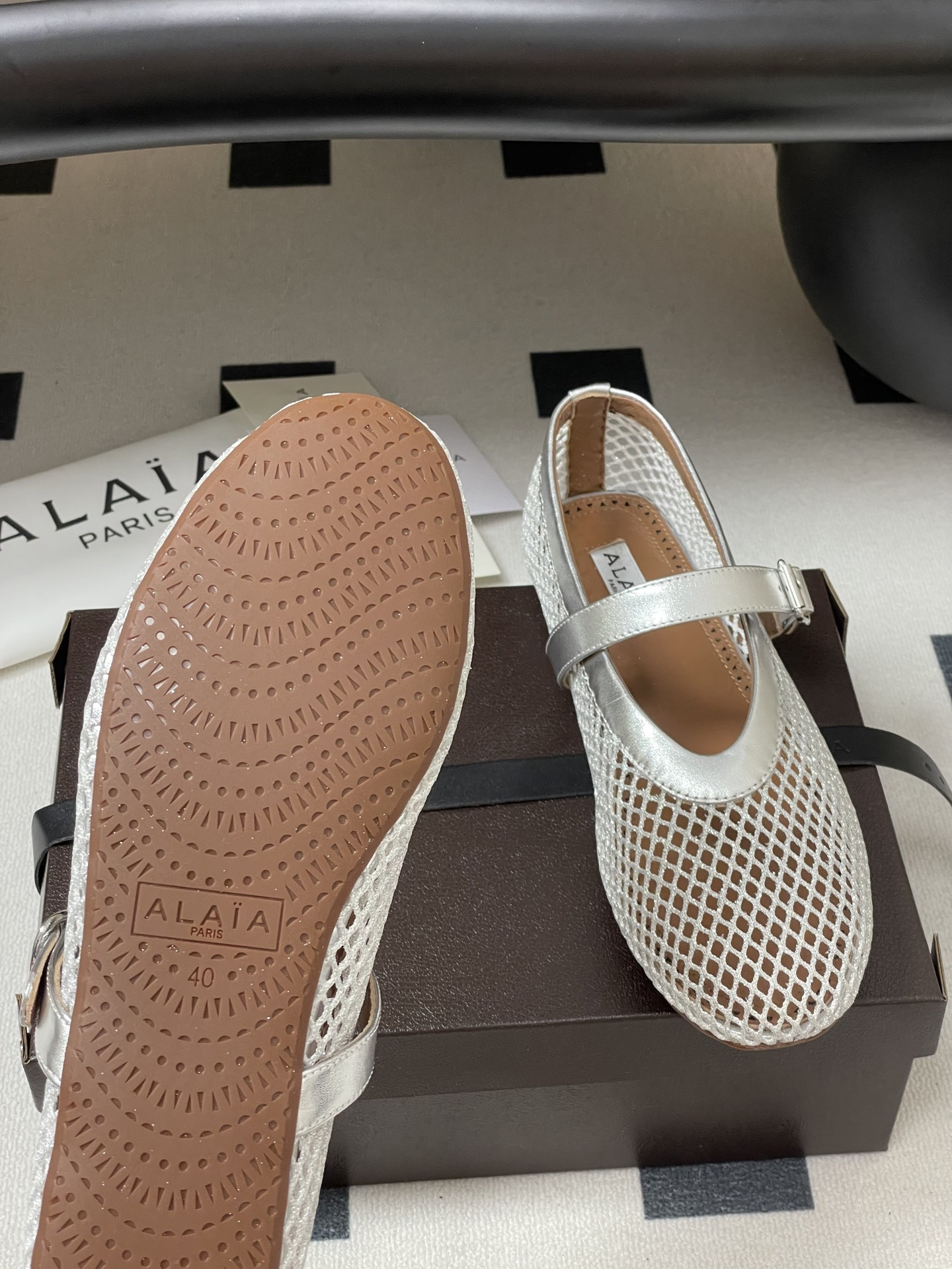 UA A1a1a BALLET FLATS IN FISHNET
