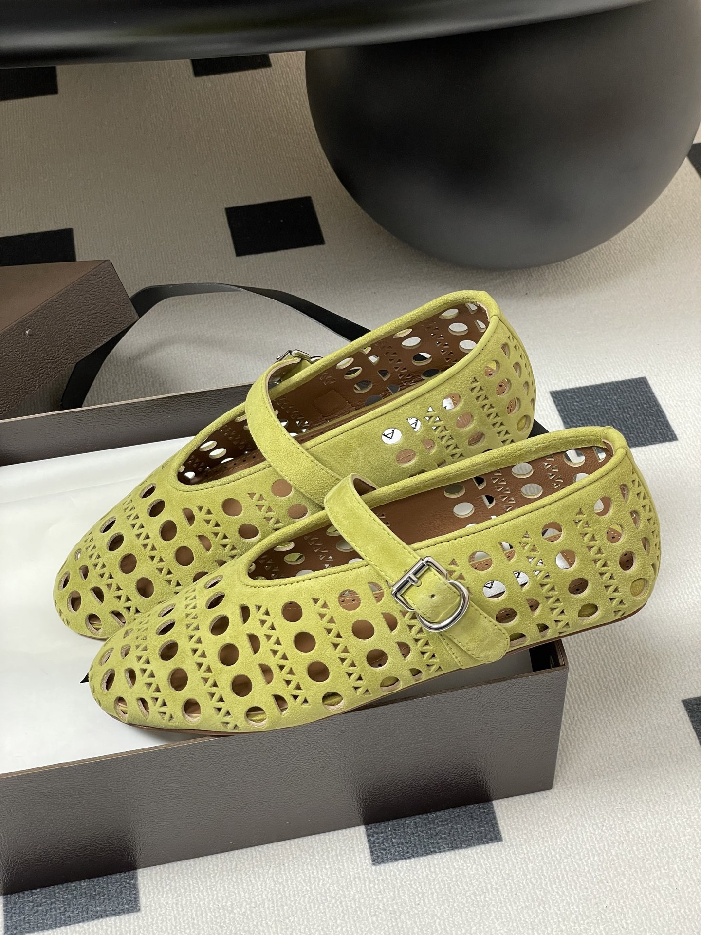 ua alaÏa vienne ballet flats(cusT0mized size 7-10 days production time)