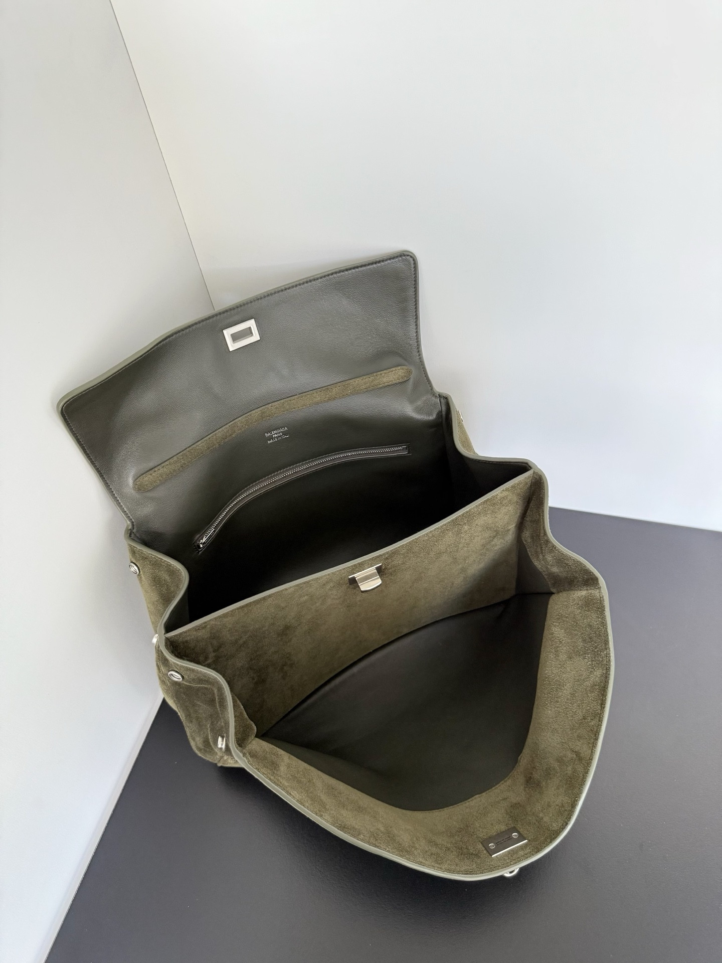 Ba1en*iaga Rodeo Medium 35x23.3x10.9cm