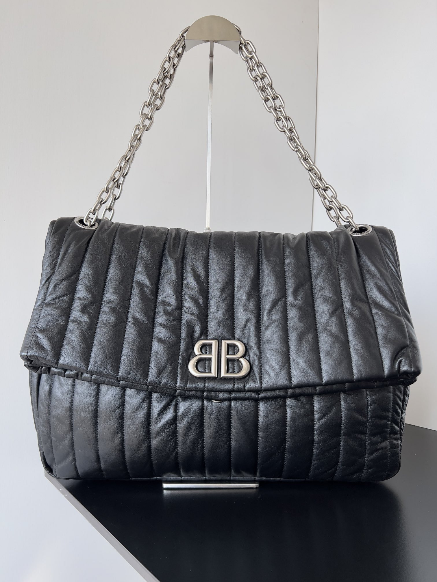 Ba1en*iaga Monaco Chain Bag Large 43.5x32x23cm