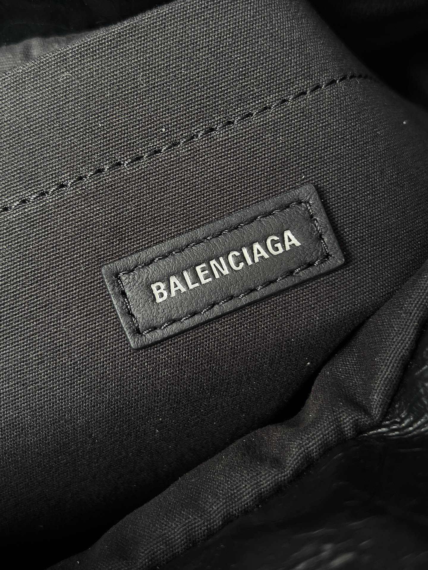Ba1en*iaga Monaco Chain Bag Medium 32.5x22x9.9cm