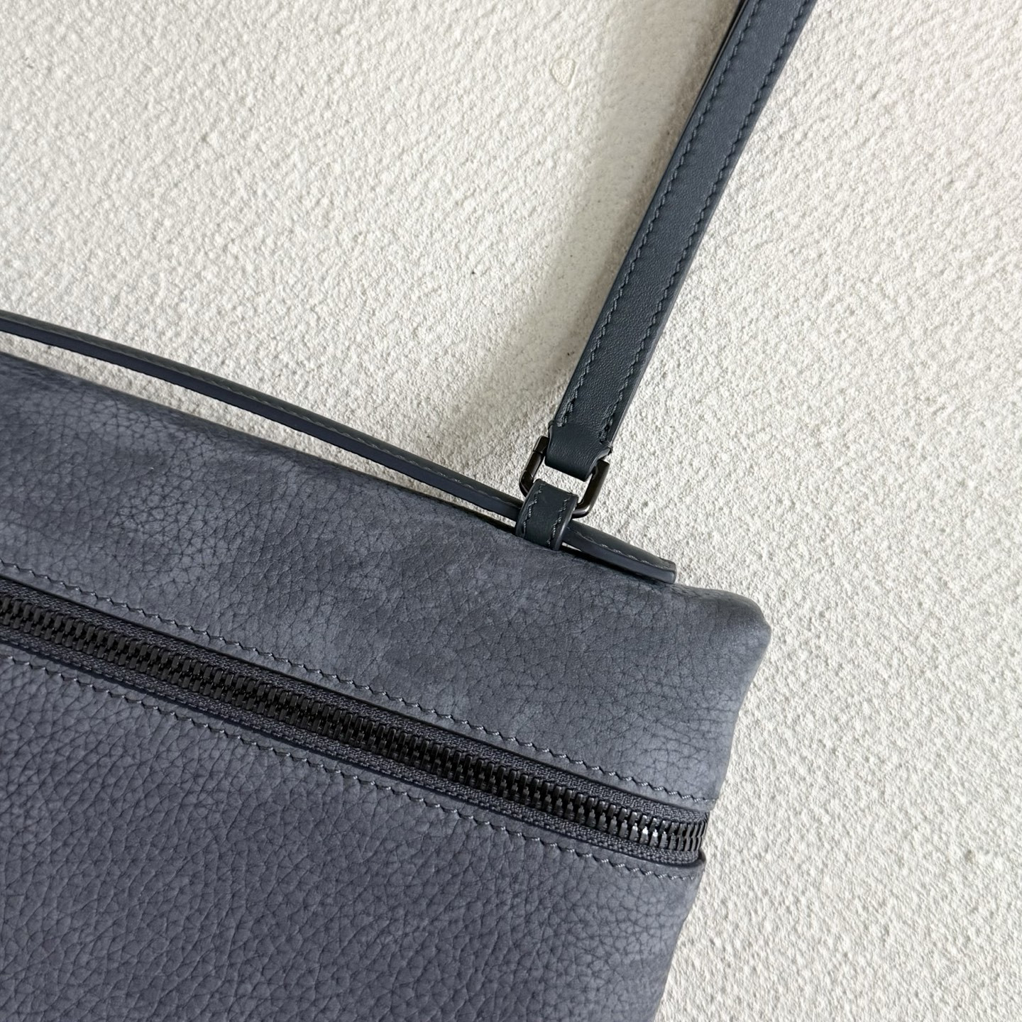 L0r0 P1ana Extra pouch L29 29x18x5cm