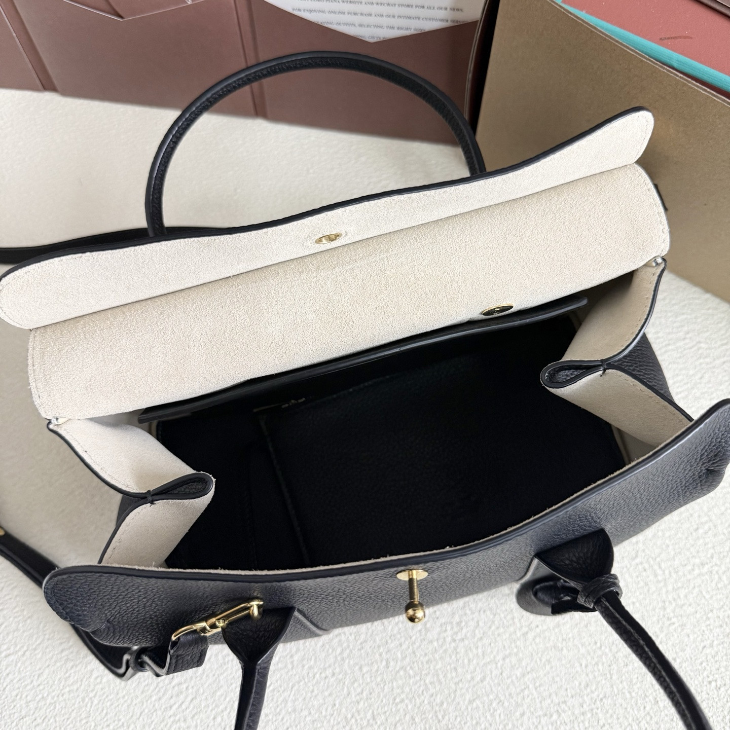 L0r0 P1ana Loom L25 Calfskin 25x18x12.5cm