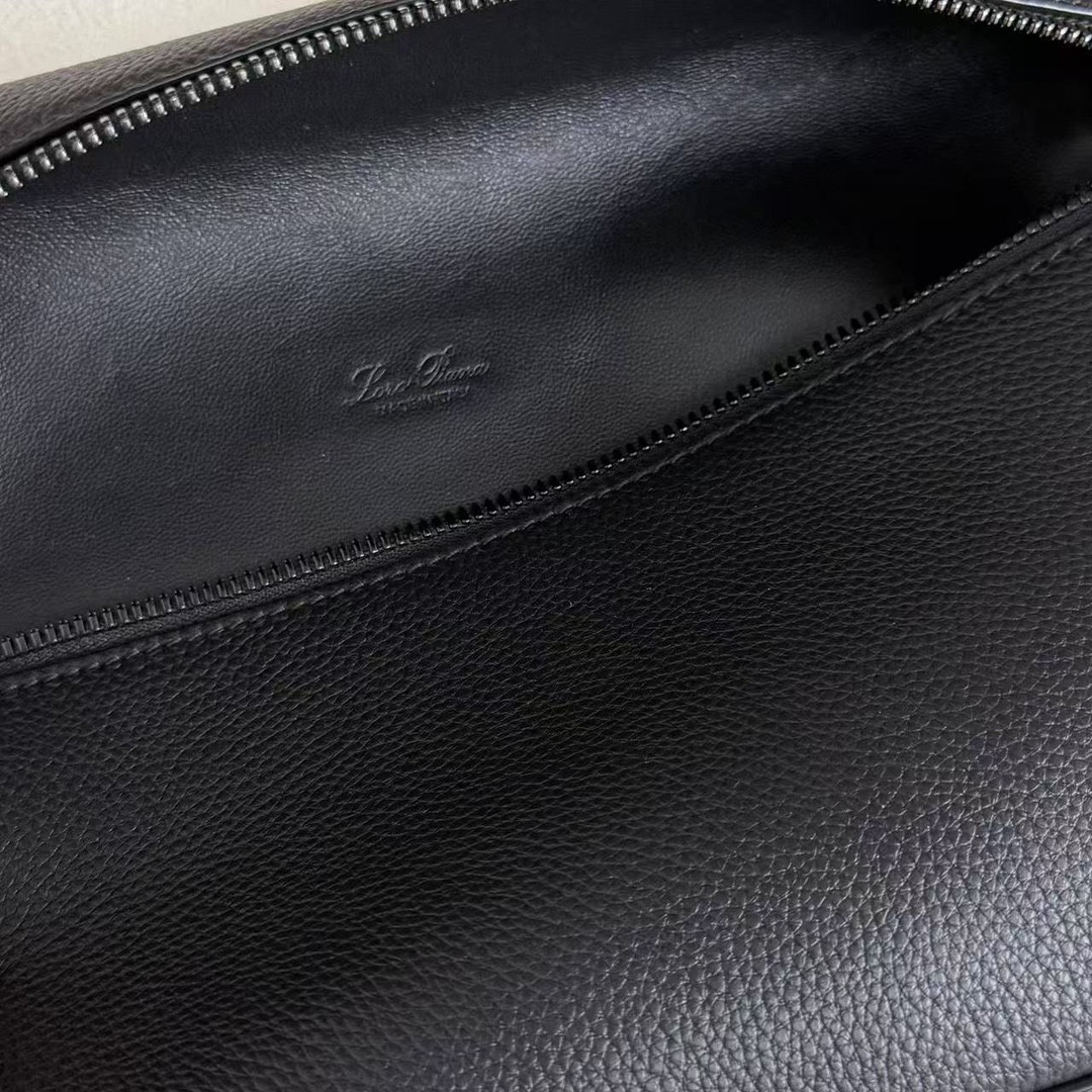 L0r0 P1ana Extra pouch L29 29x18x5cm