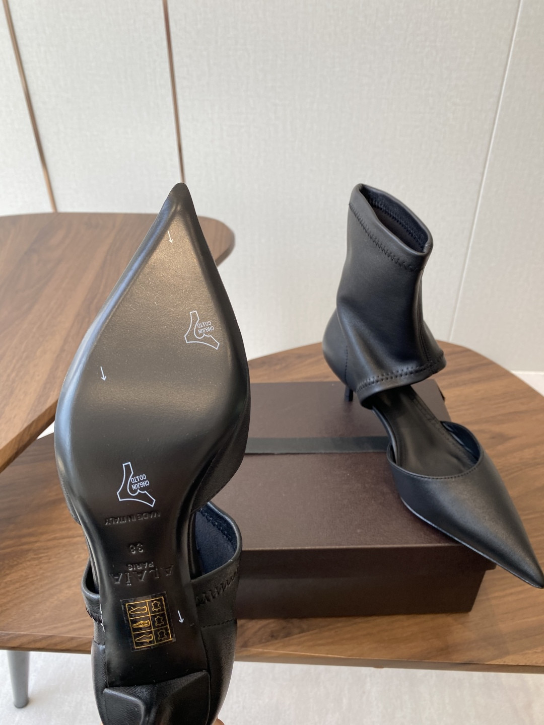 UA A1a1a LOW BOOTS 5.5cm Heel