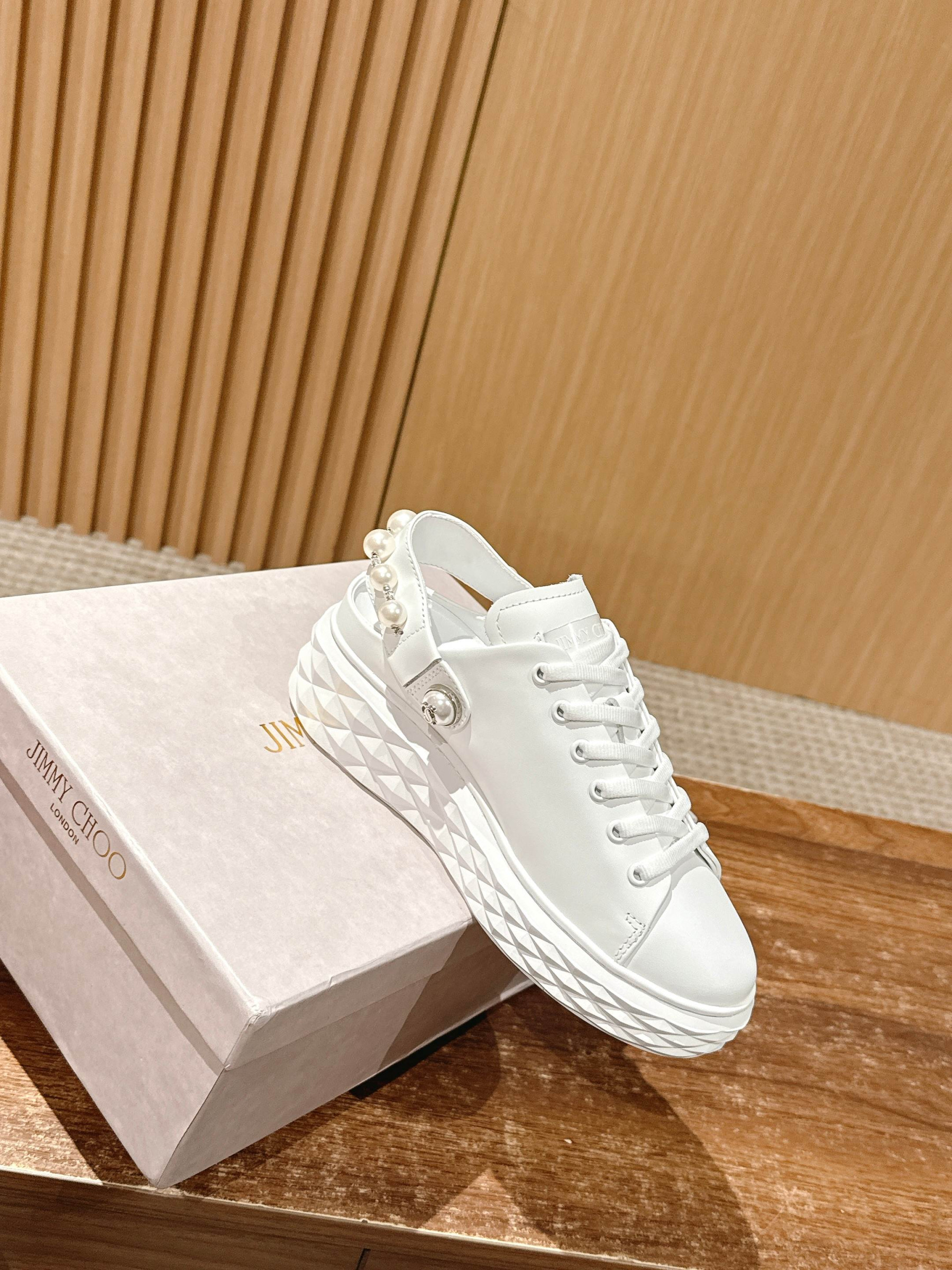 ua j1m*y ch00 D1am0nd sling sneakers