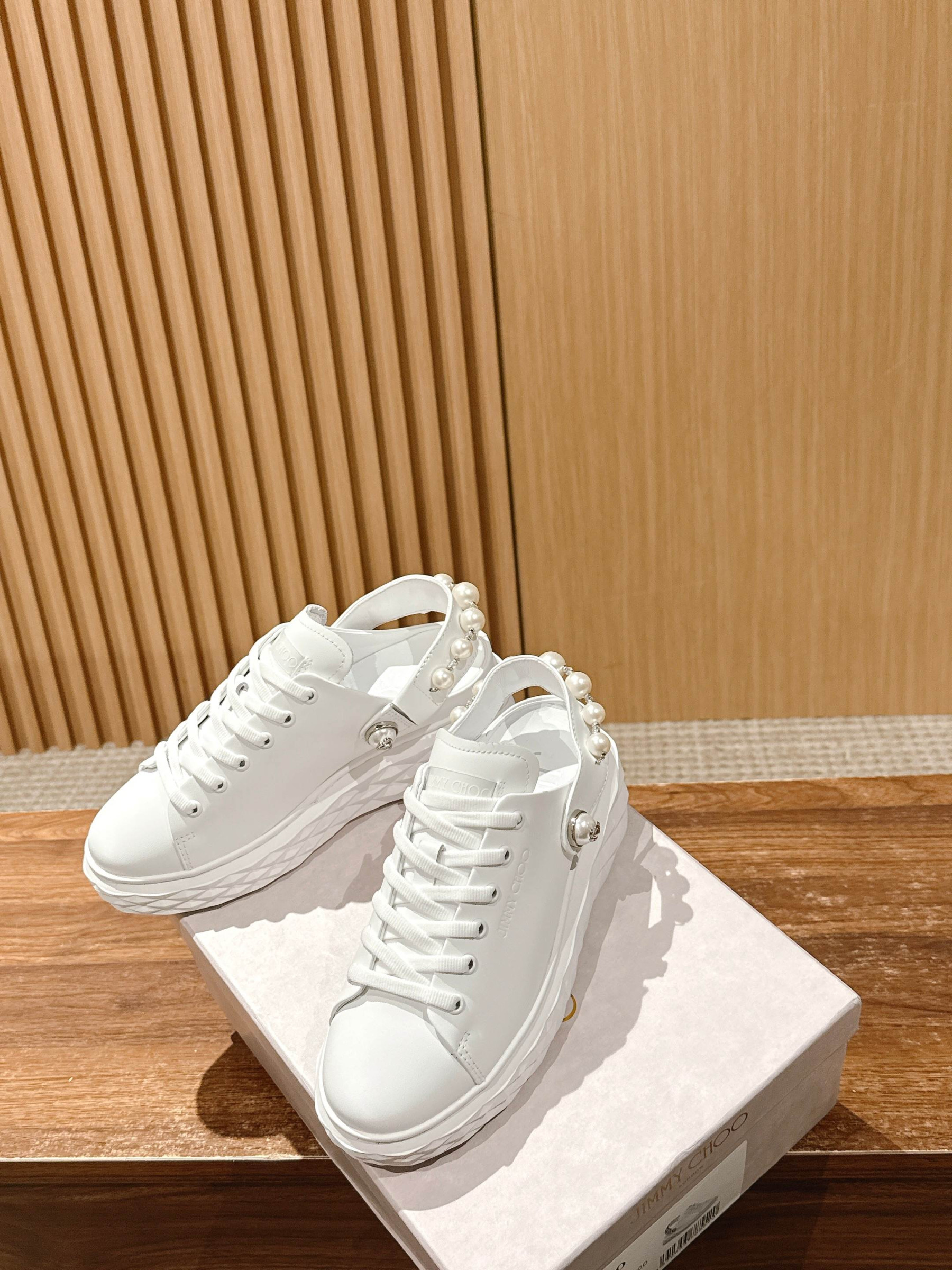 ua j1m*y ch00 D1am0nd sling sneakers