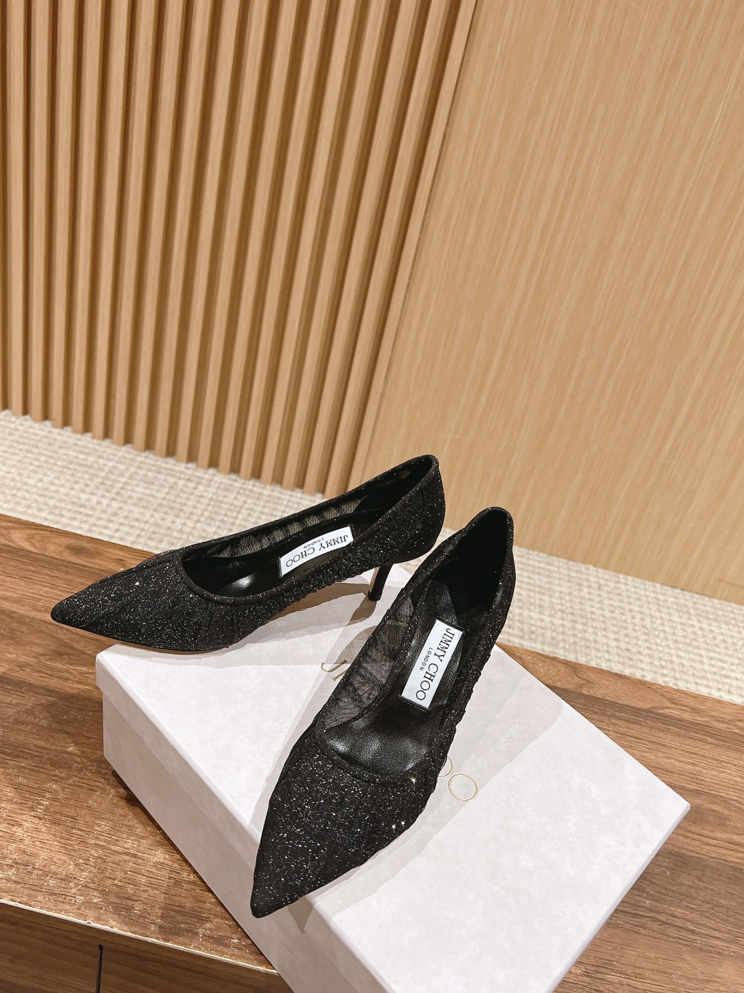 UA J1m*y Ch00 Pumps