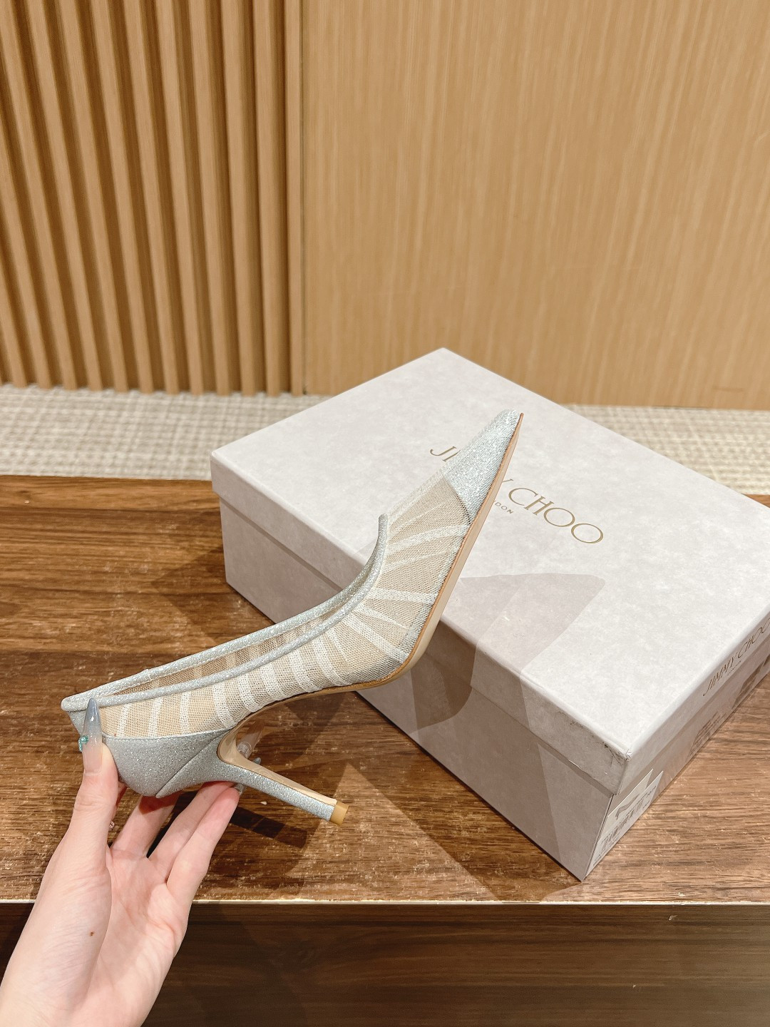 UA J1m*y Ch00 Pumps