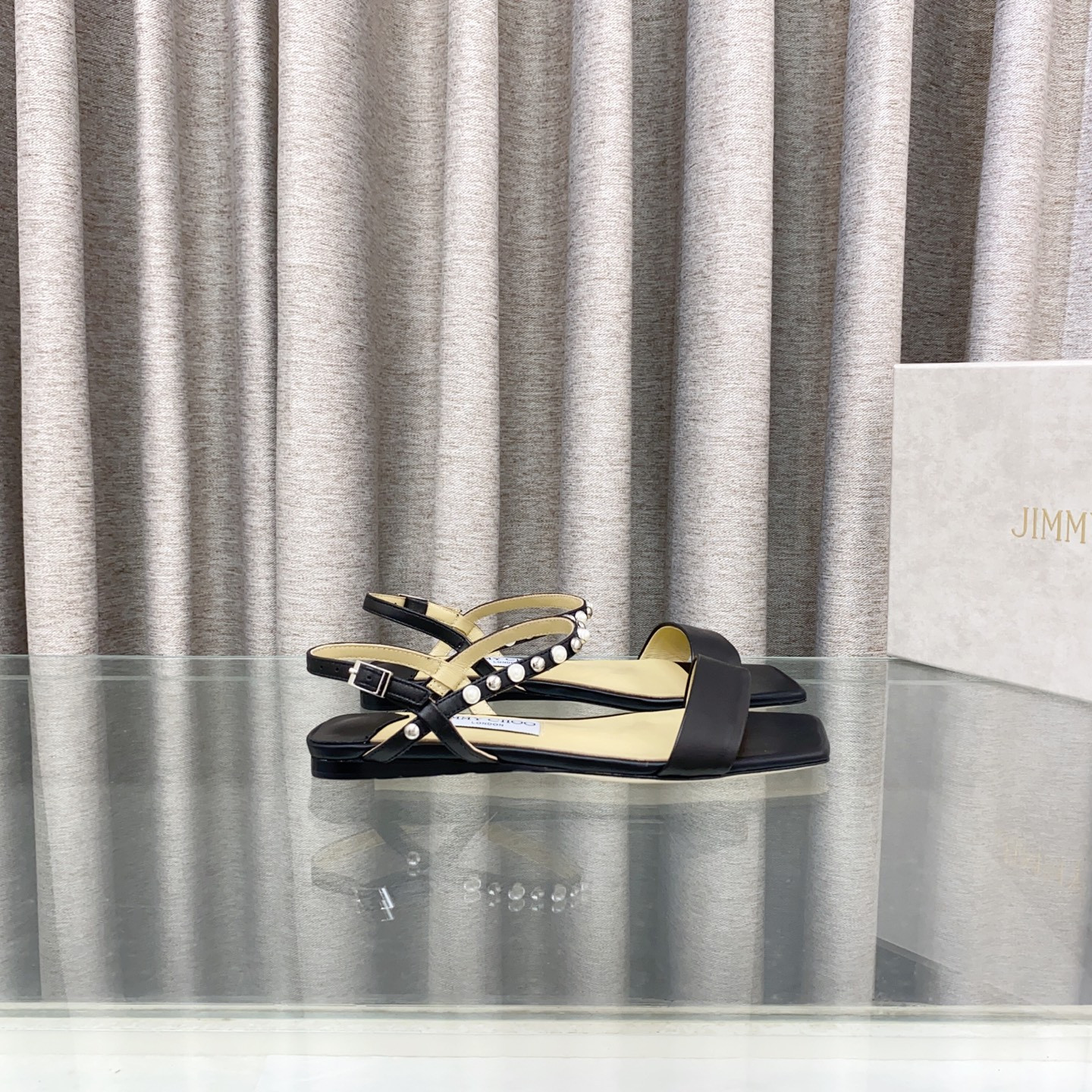 UA J1m*y Ch00 Sandals
