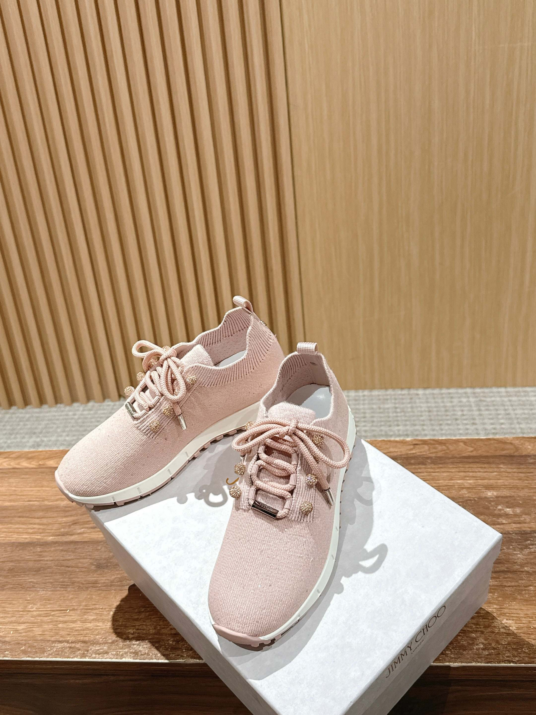 UA J1m*y Ch00 Casual Sneakers