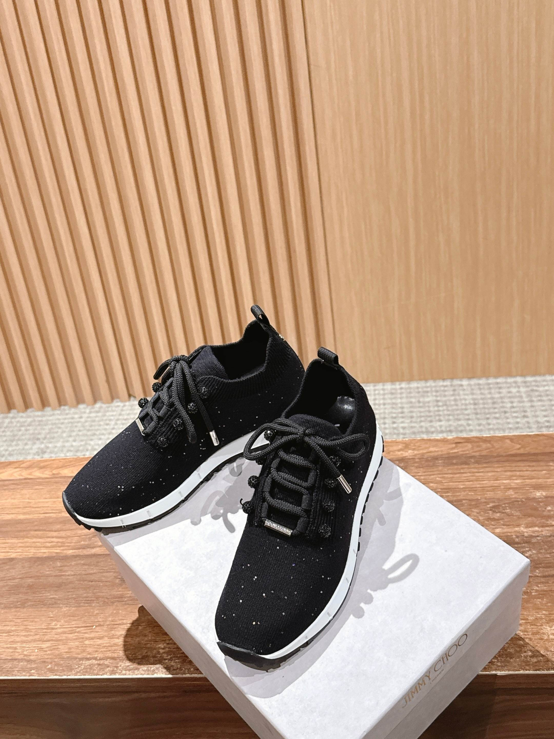 UA J1m*y Ch00 Casual Sneakers