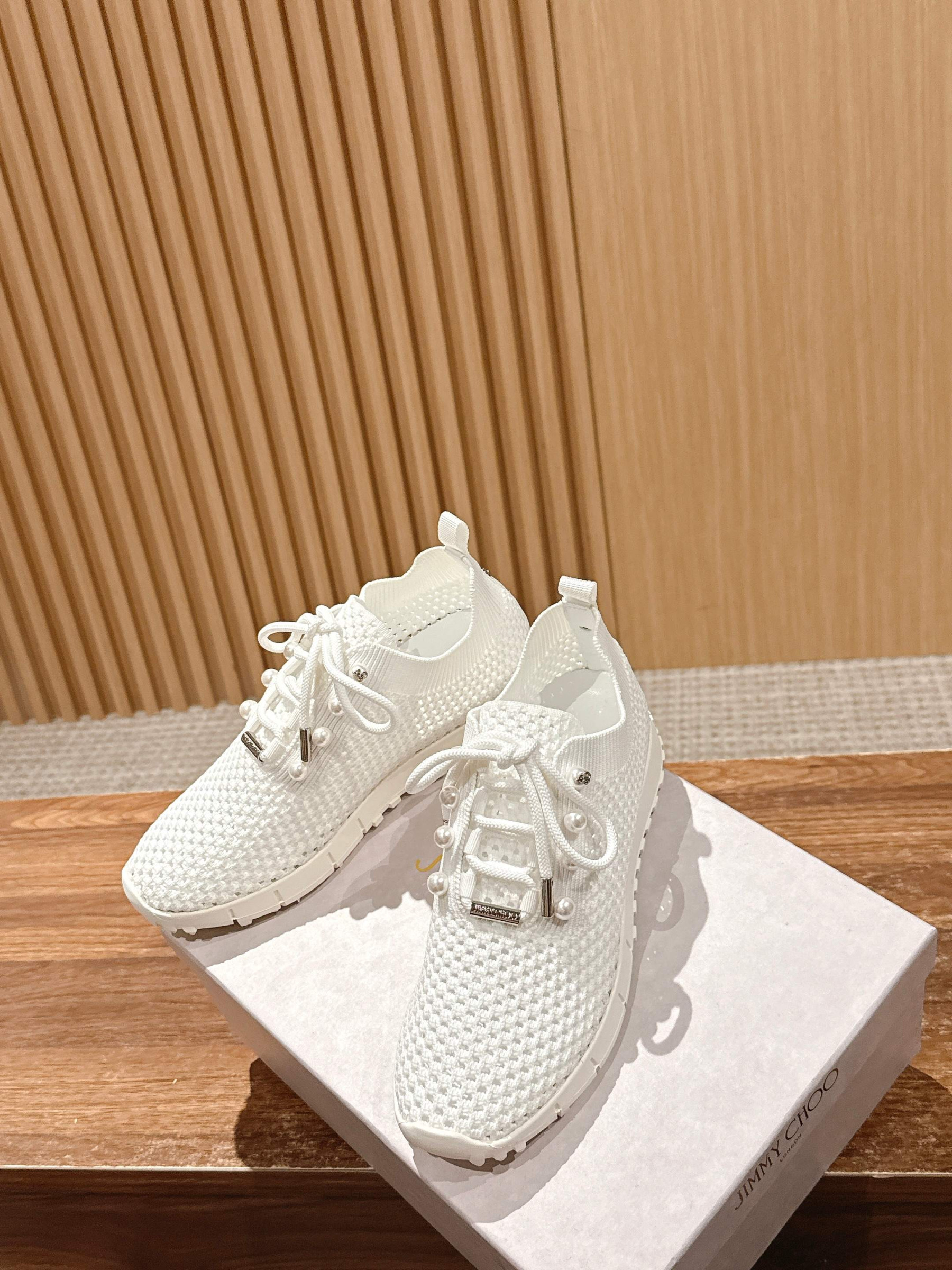 UA J1m*y Ch00 Casual Sneakers