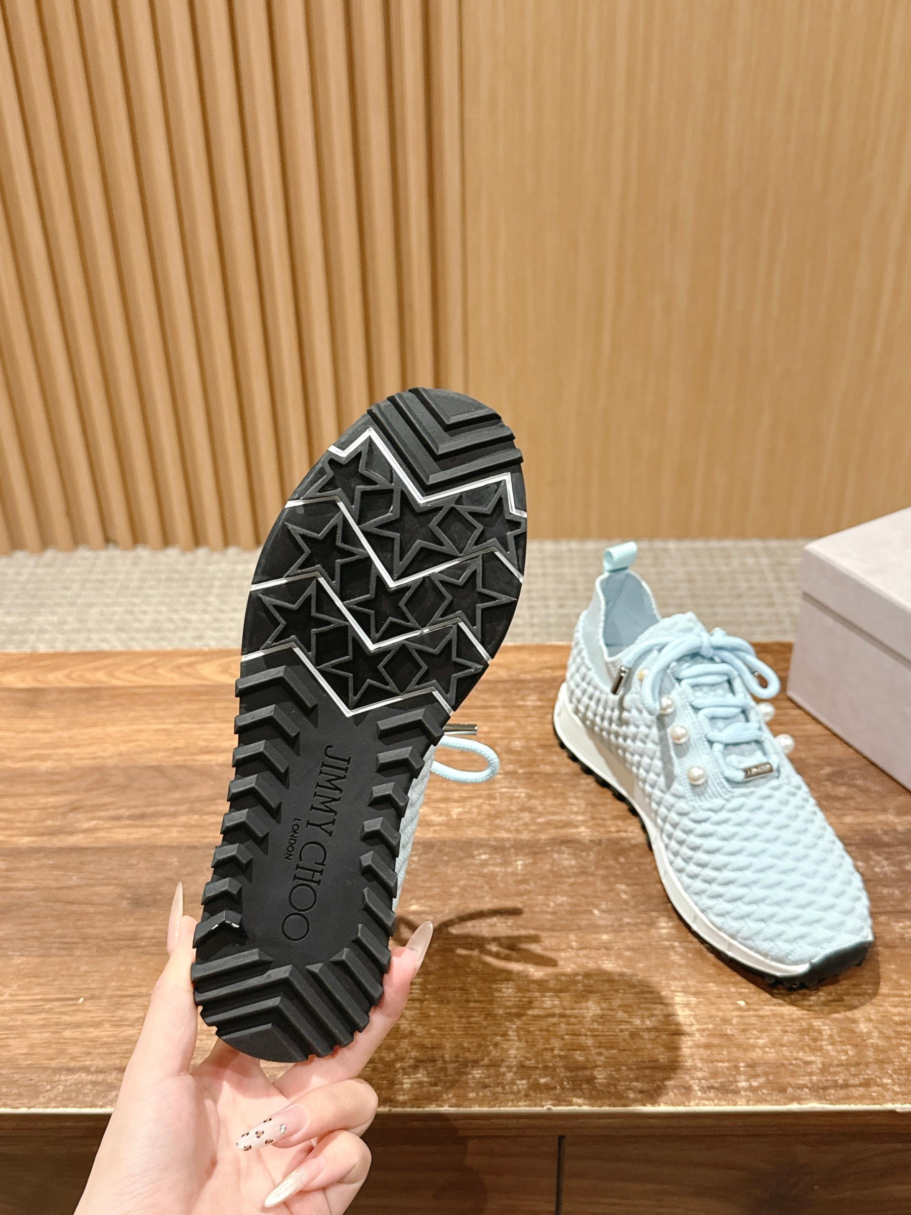 UA J1m*y Ch00 Casual Sneakers