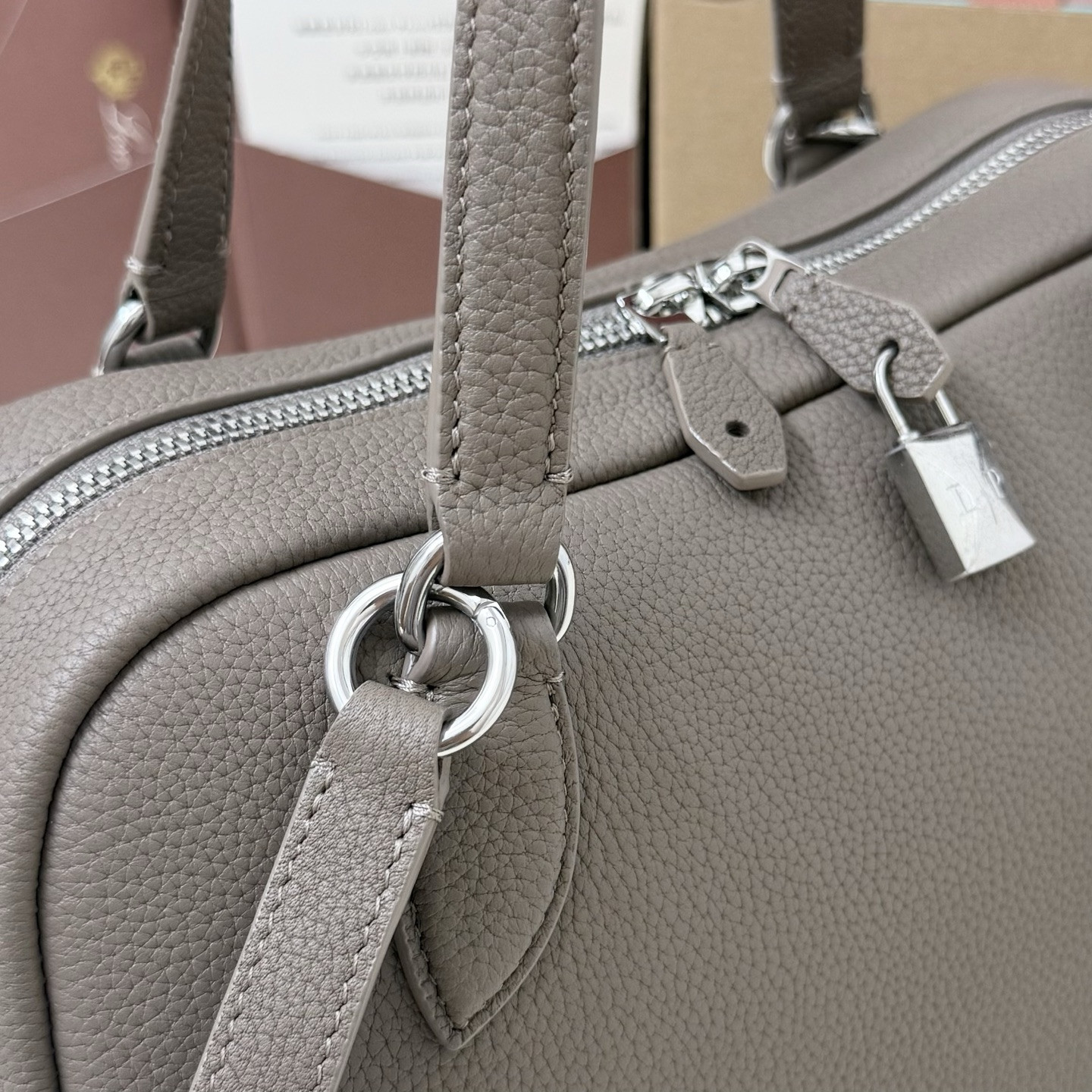 L0r0 P1ana Small Needle Bag 31x15x16cm
