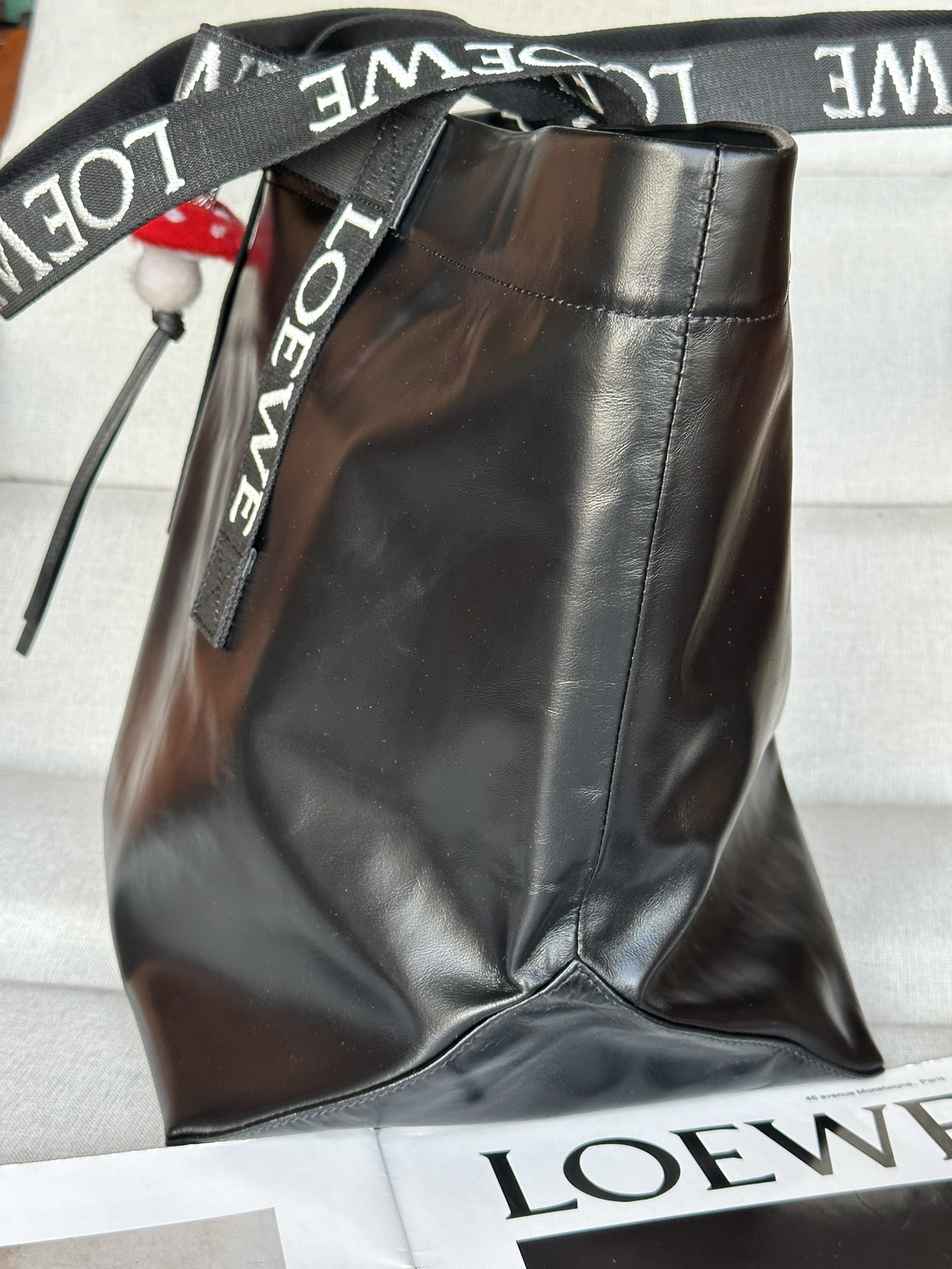 L0ew* fold shopper in paper calfskin 31x50x20cm