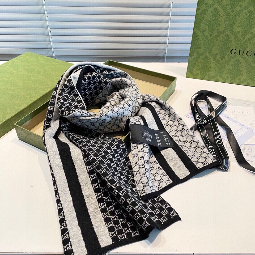Gvc*1 scarf 32x180cm