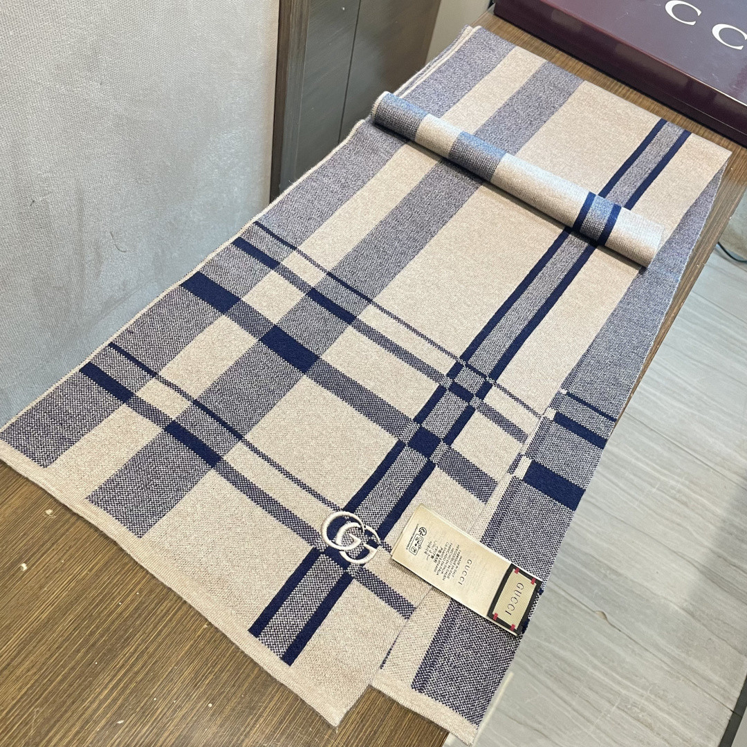Gvc*1 scarf 32x190cm