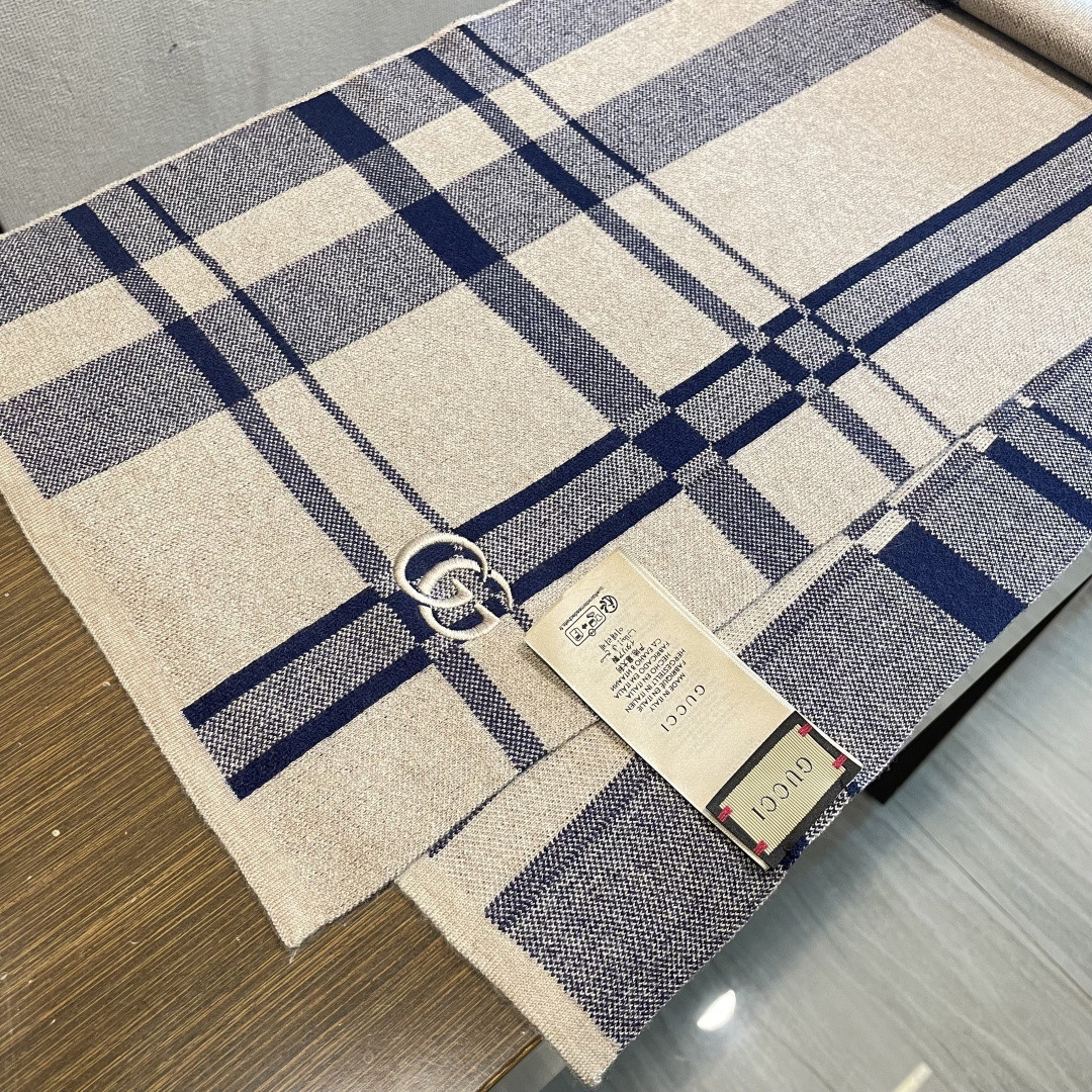 Gvc*1 scarf 32x190cm