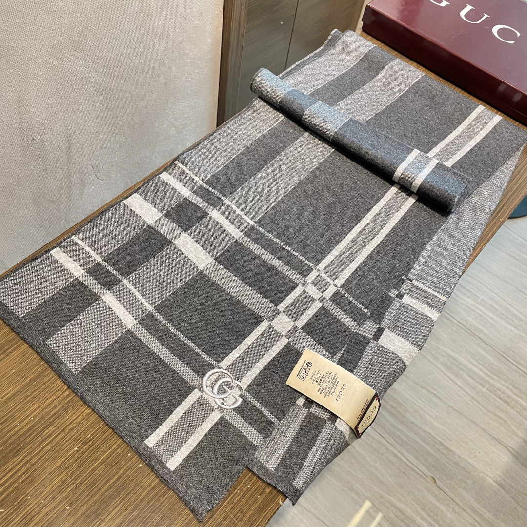 Gvc*1 scarf 32x190cm